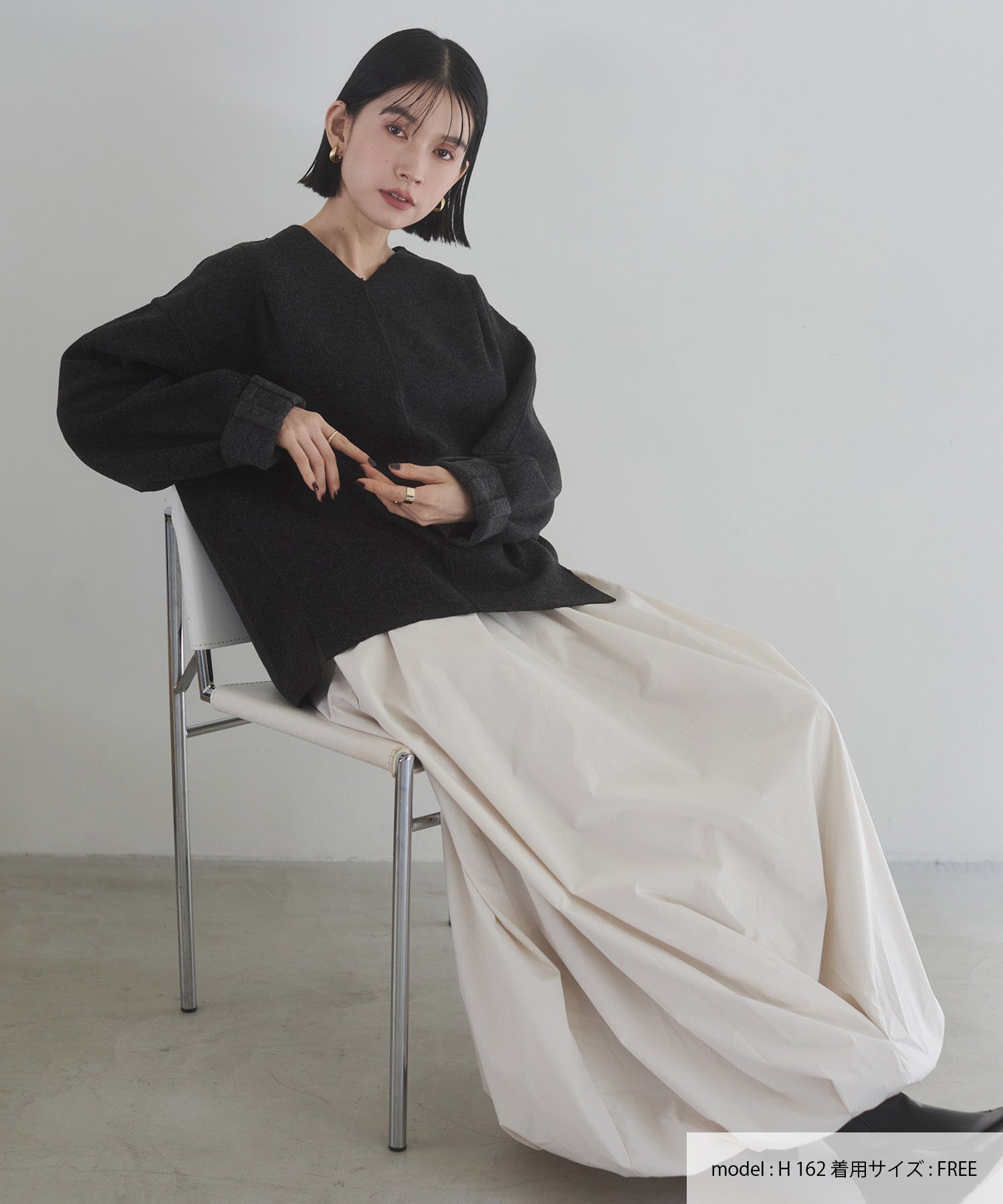 圧縮ニットソー Vネック コクーンニット