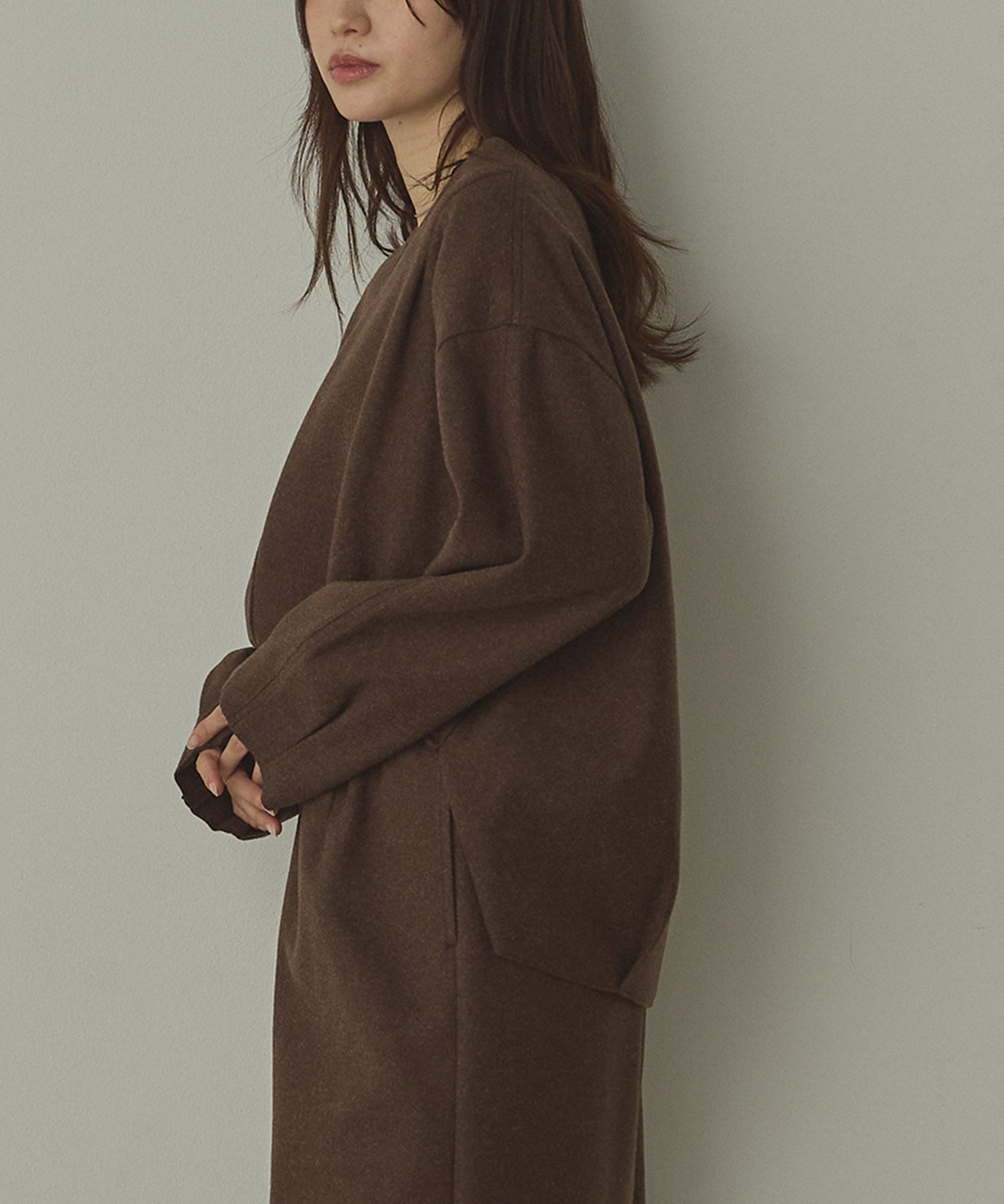 圧縮ニットソー Vネック コクーンニット