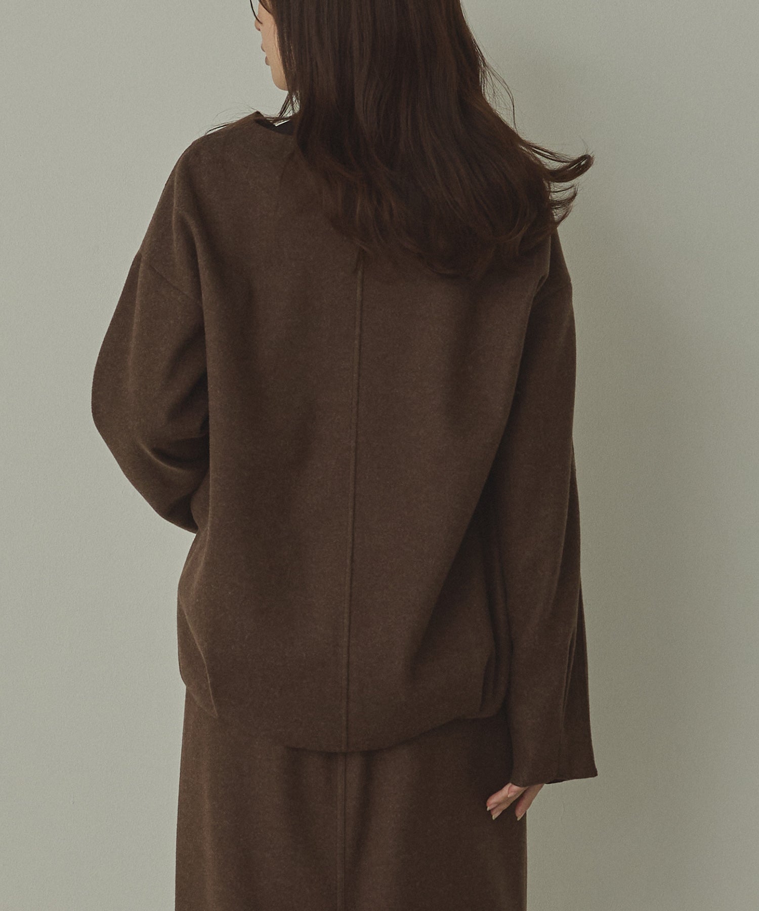 圧縮ニットソー Vネック コクーンニット