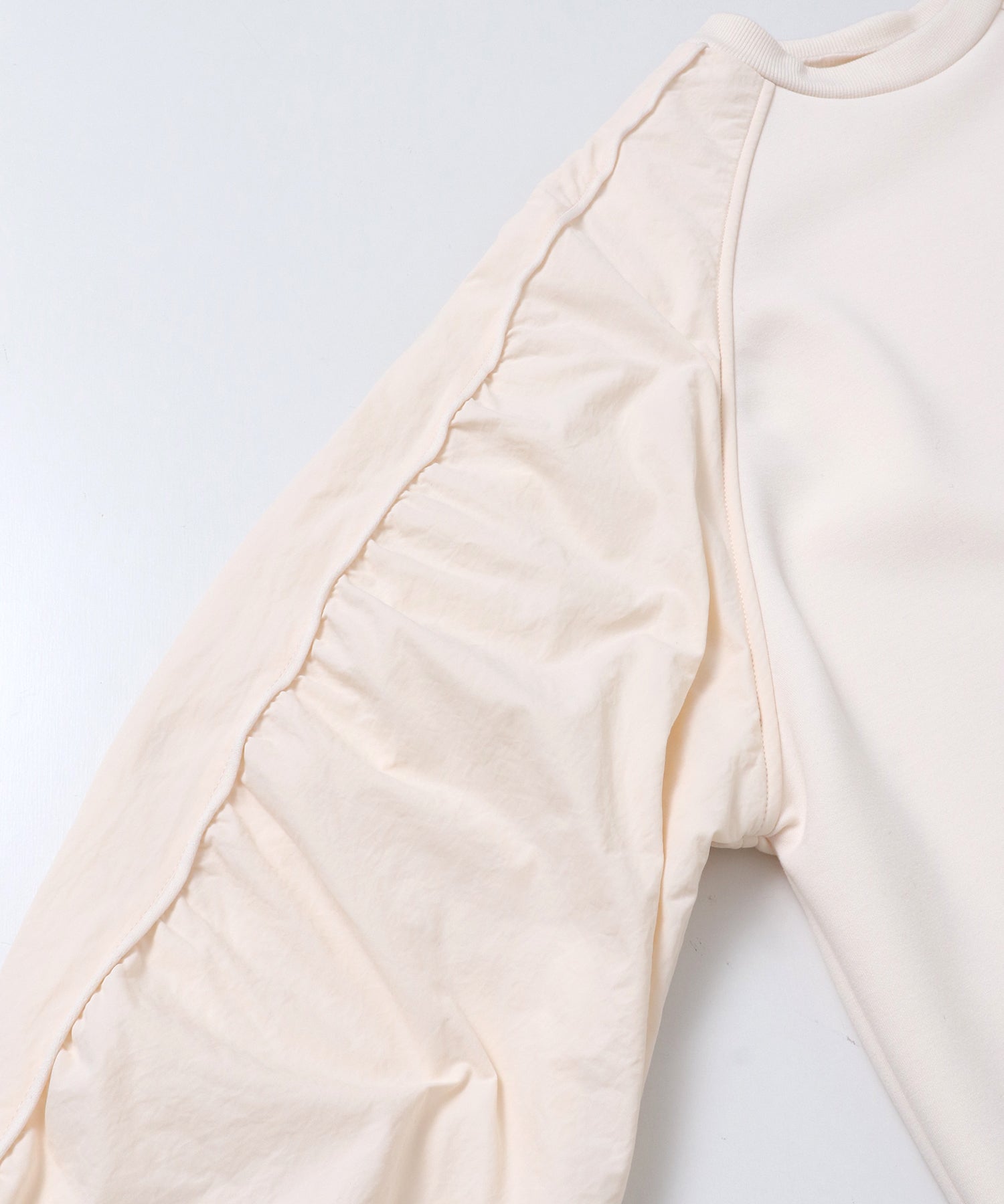 ダンボールナイロン ドッキングトップス