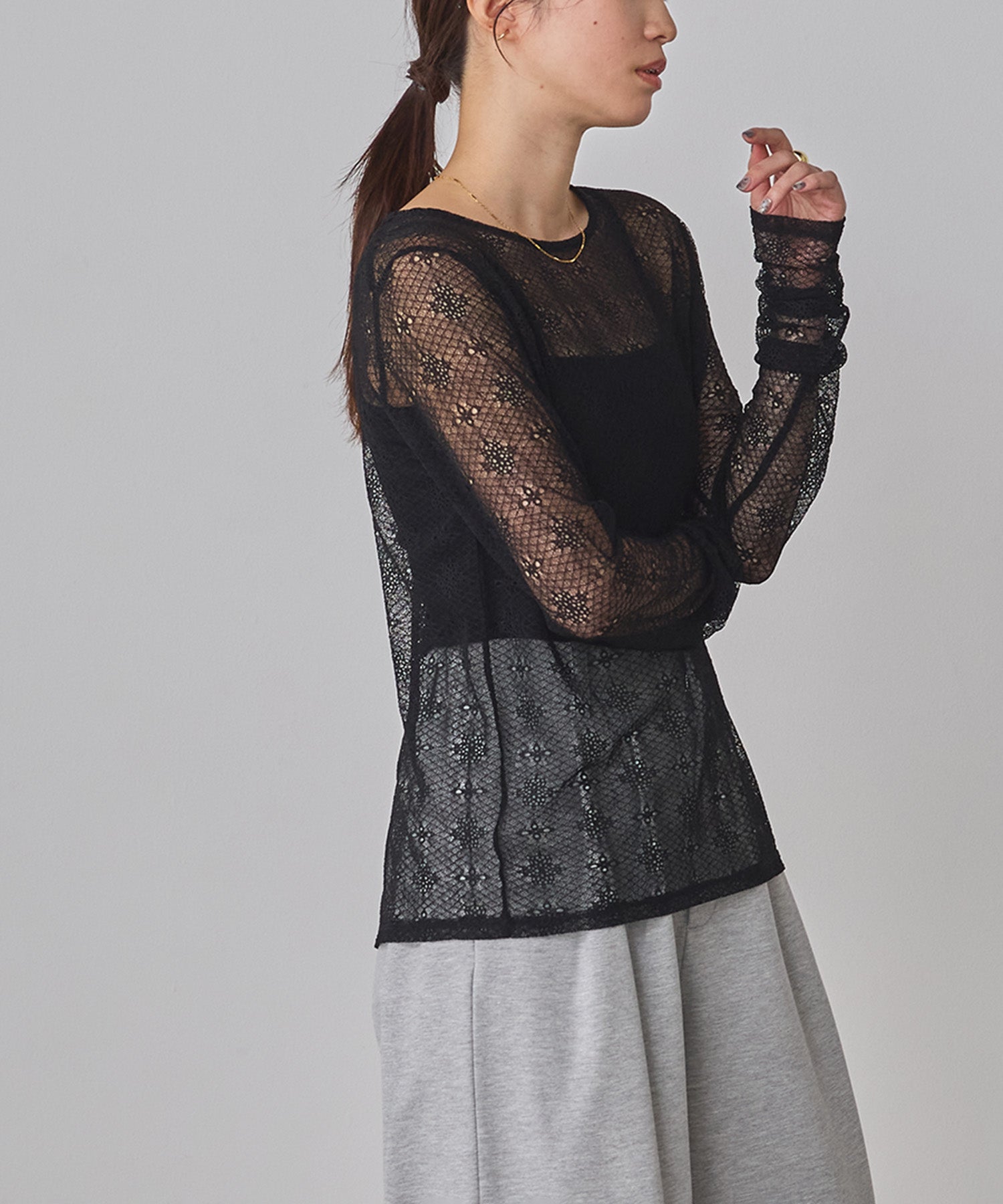 REVERSIBLE 2-WAY MESH TOPS