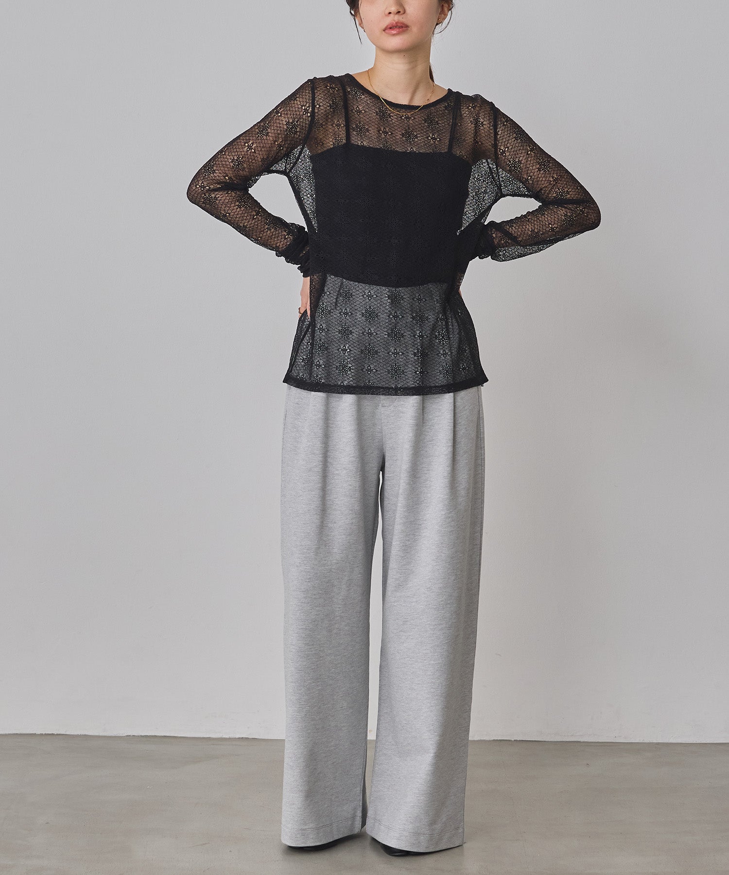 REVERSIBLE 2-WAY MESH TOPS