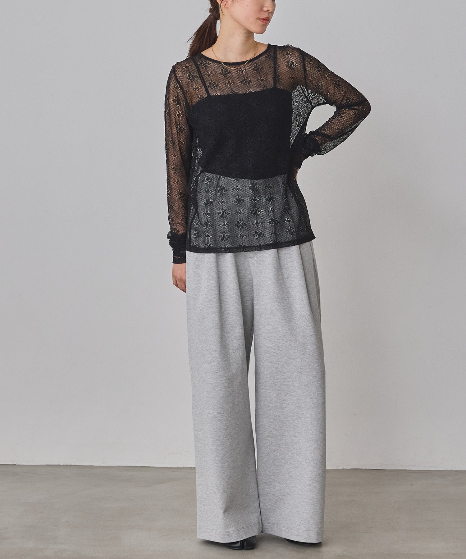REVERSIBLE 2-WAY MESH TOPS