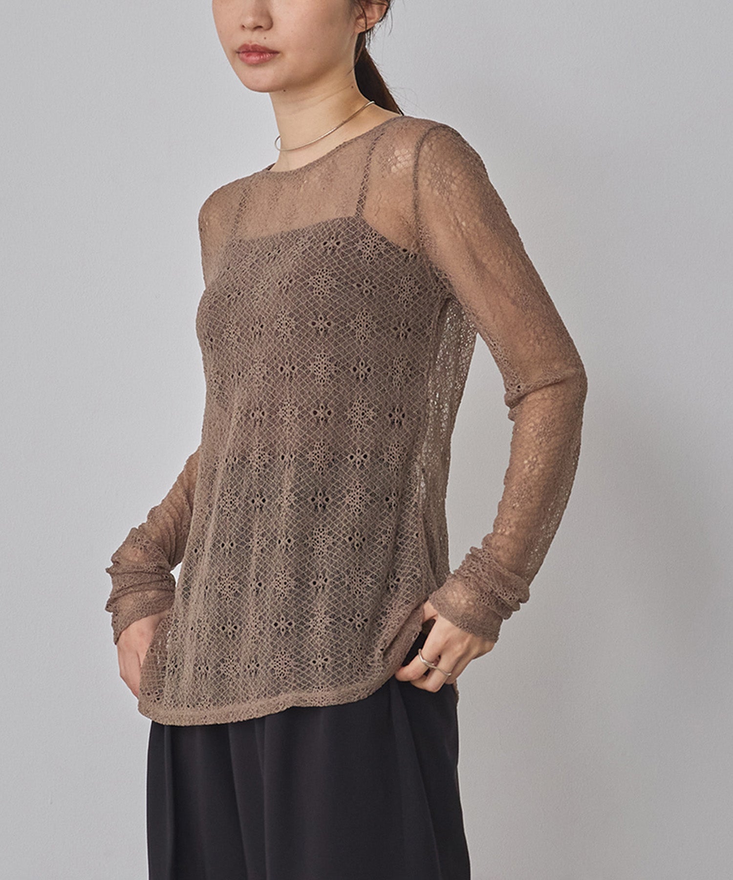 REVERSIBLE 2-WAY MESH TOPS