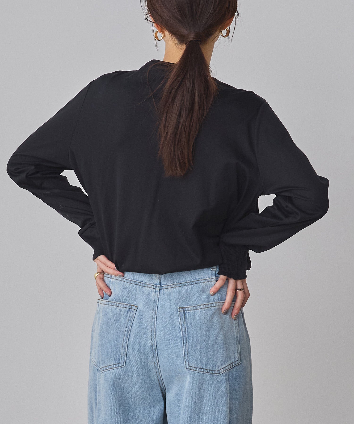 FRONT FRILL LONG T-SHIRT