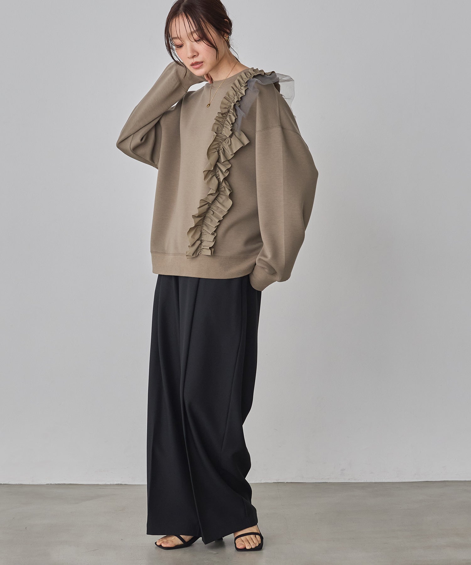 ライトダンボール アシメフリルトップス