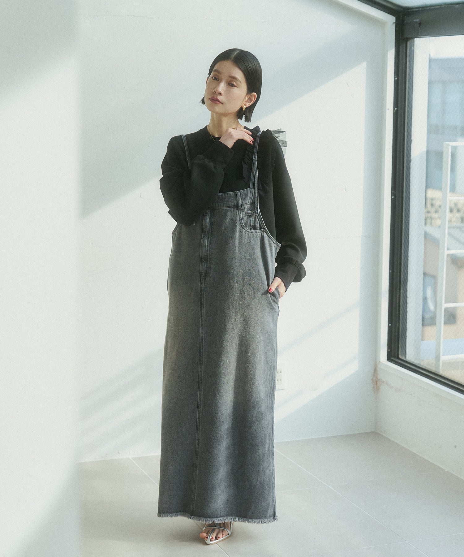 ライトダンボール アシメフリルトップス