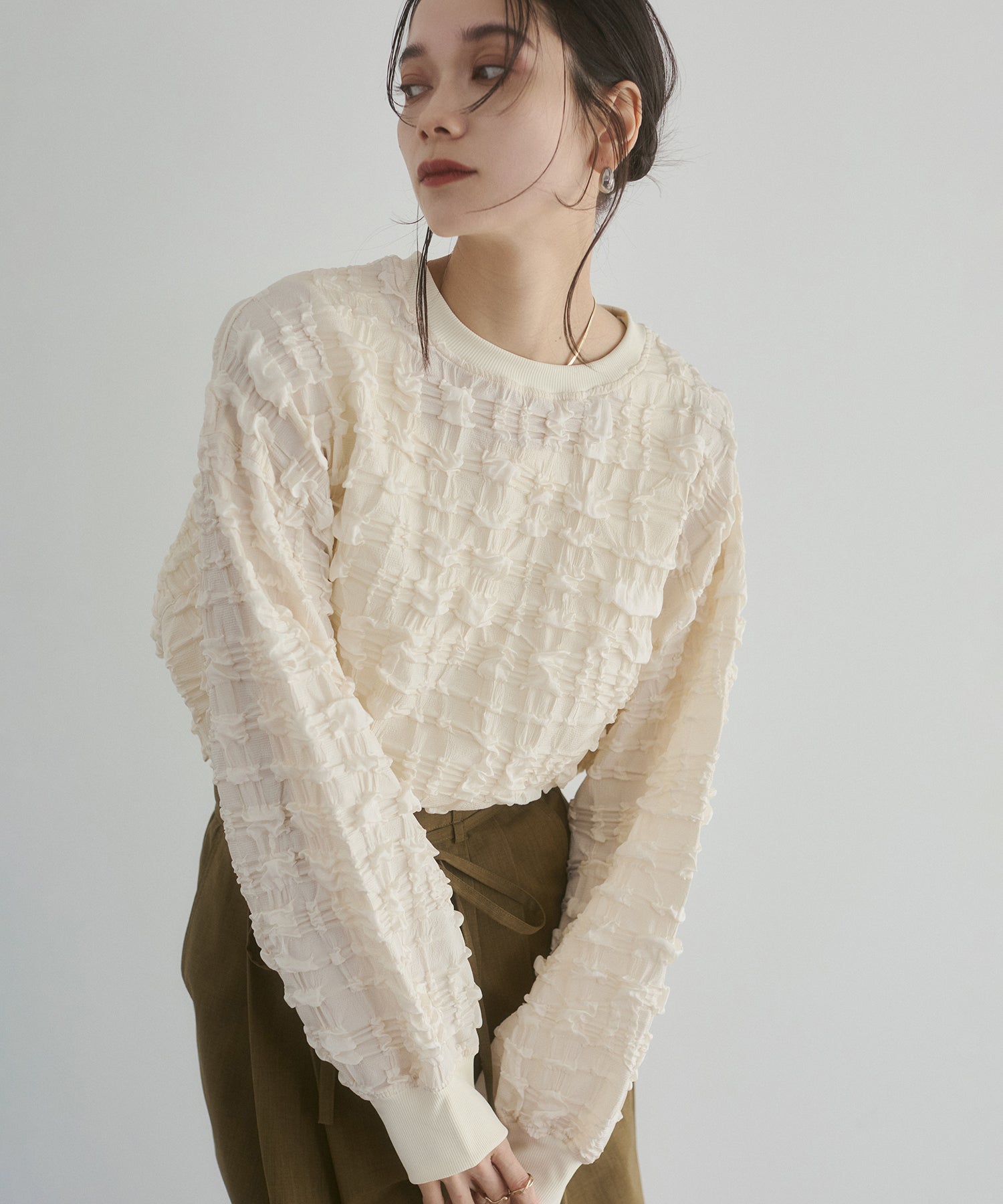 カットジャガード トップス