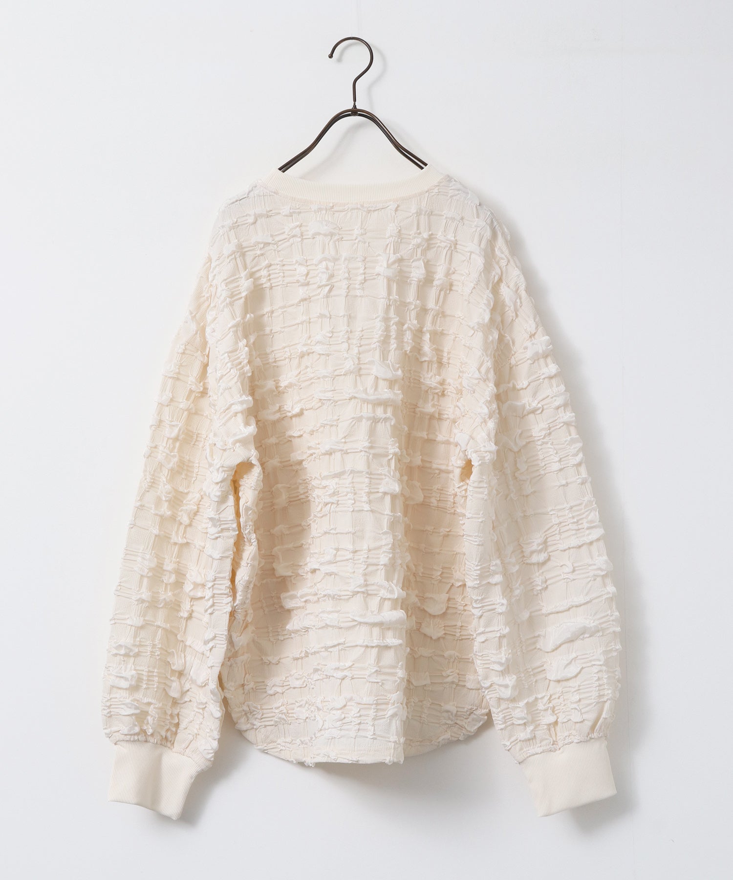 カットジャガード トップス