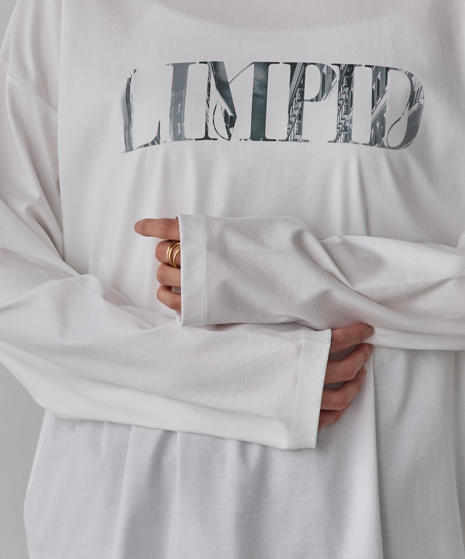 FRONT LOGO LONG T-SHIRT