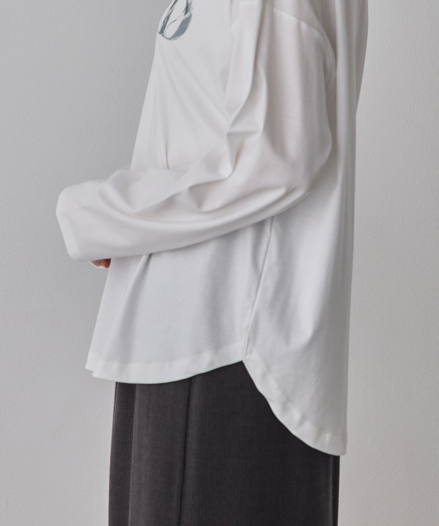 ひろんちページ FRONT LOGO LONG T-SHIRT