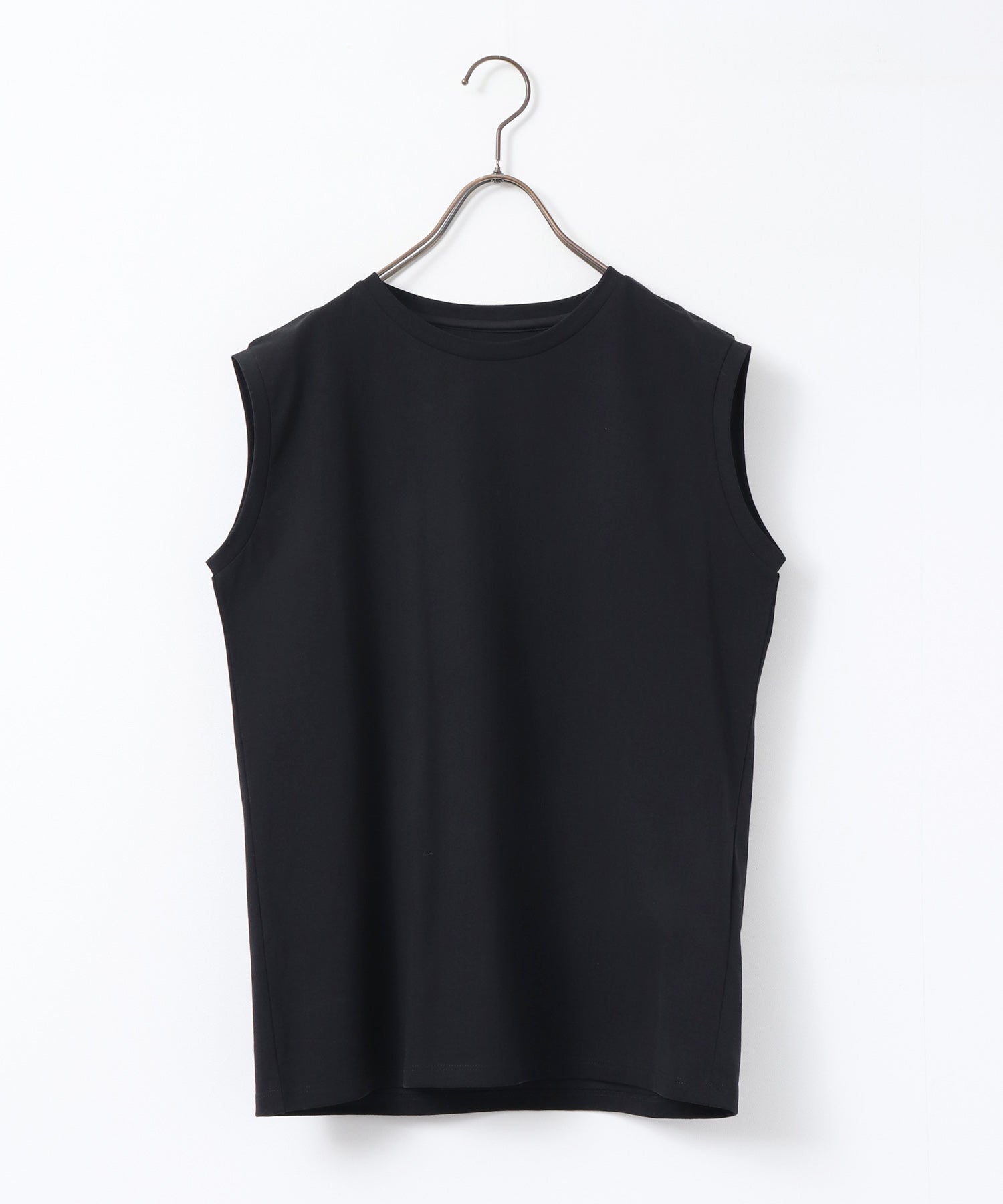 BASIC SLEEVELESS TOP