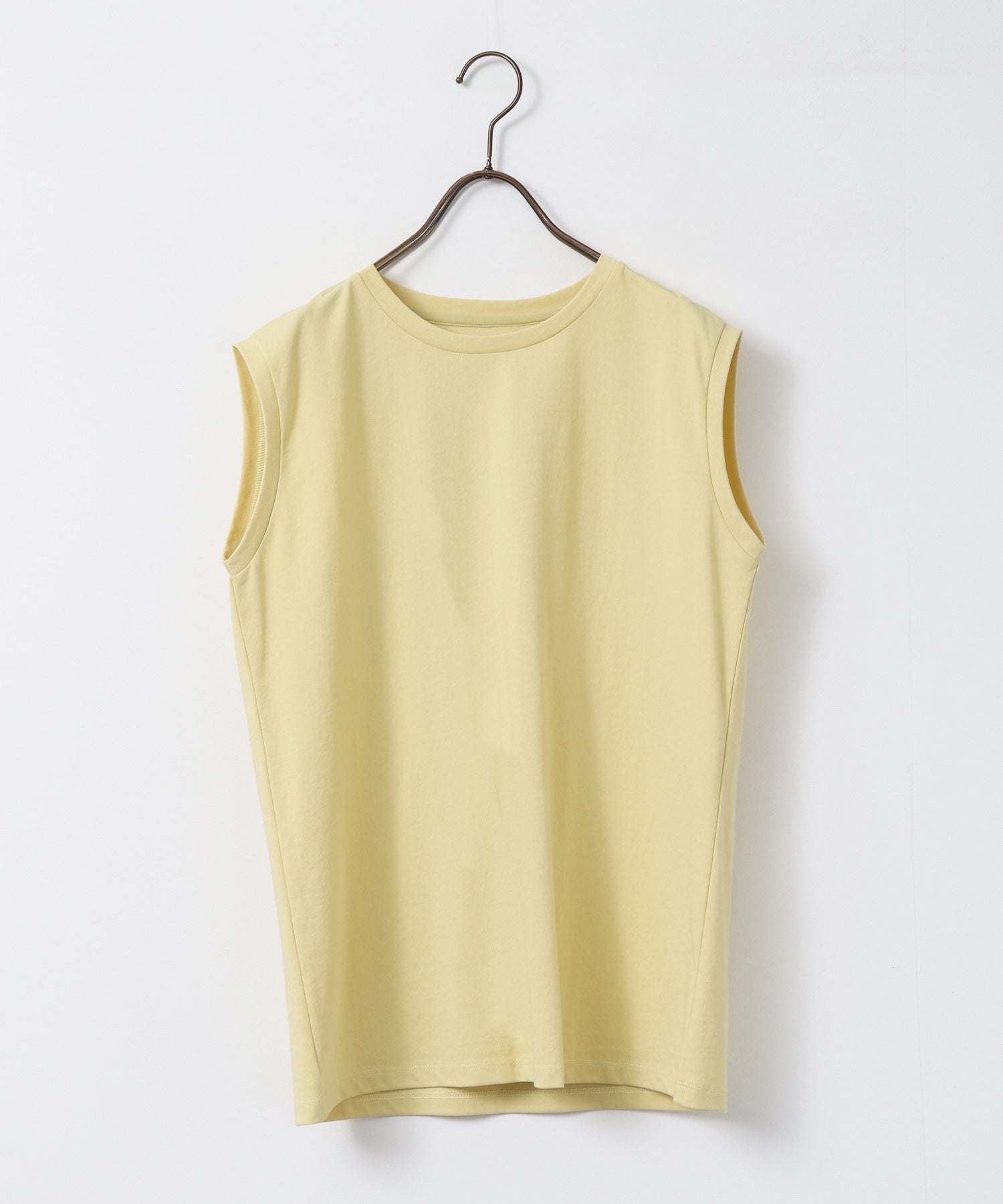 BASIC SLEEVELESS TOP