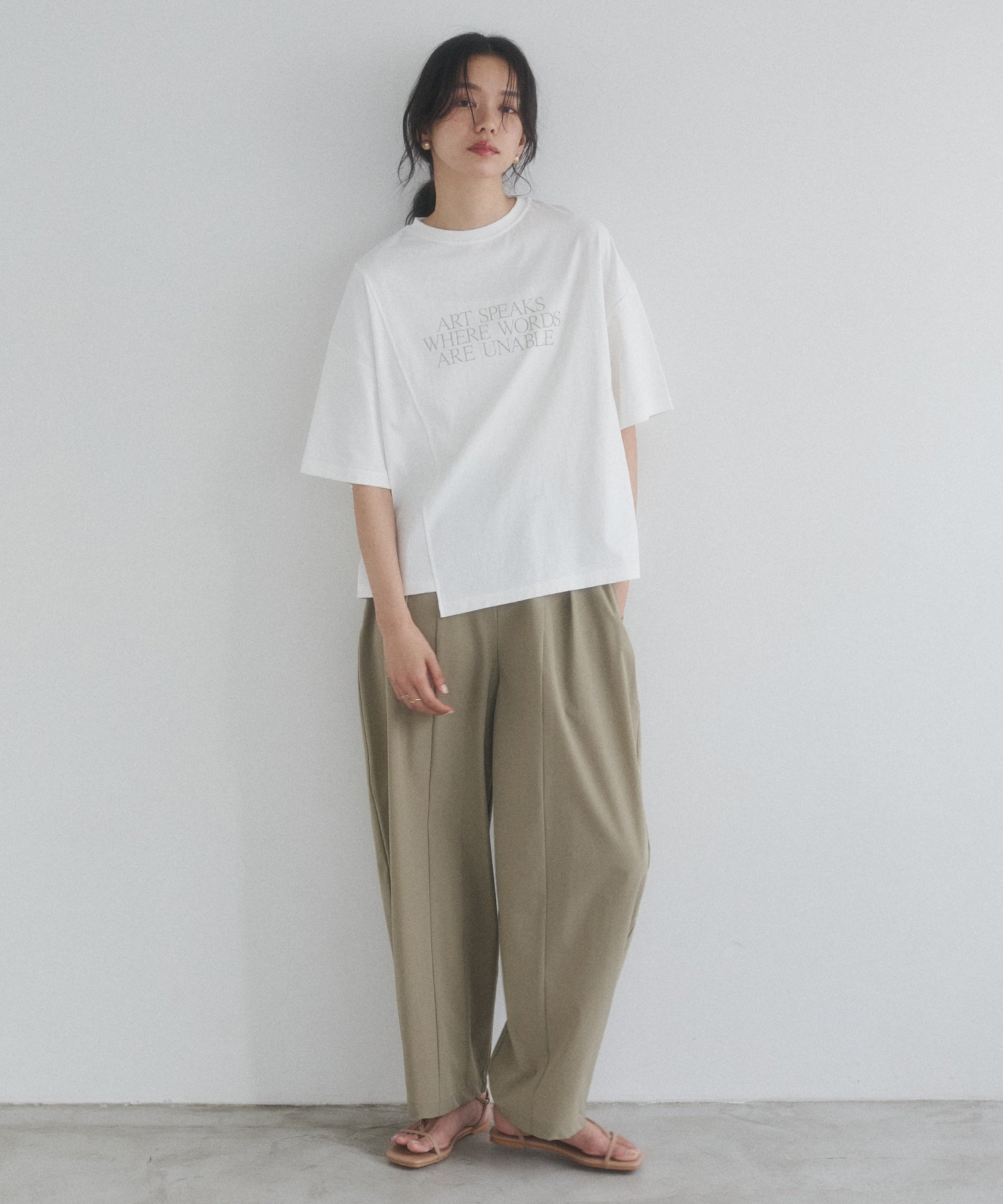 USA COTTON ASYMMETRICAL LOGO T-SHIRT