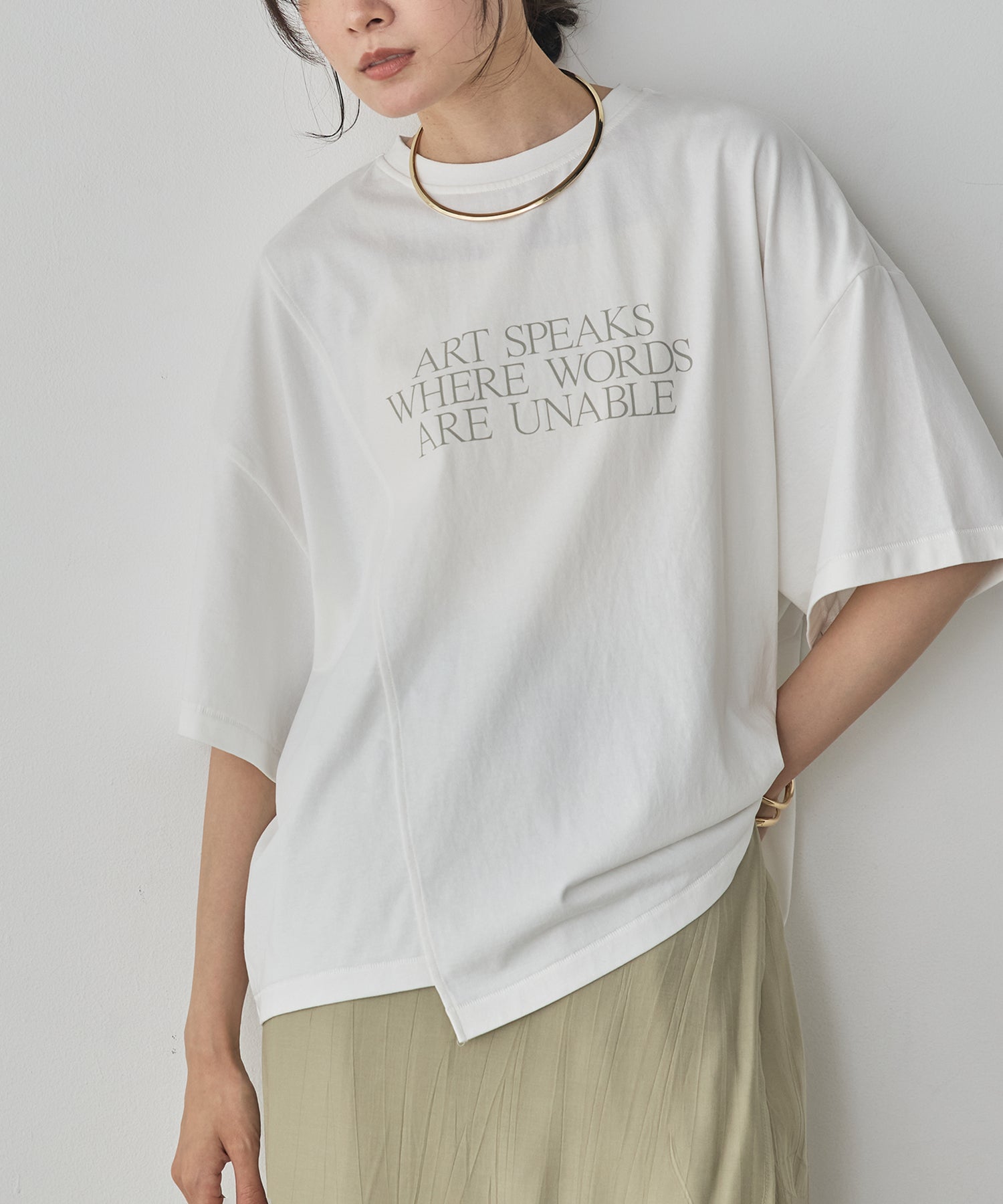 USA COTTON ASYMMETRICAL LOGO T-SHIRT