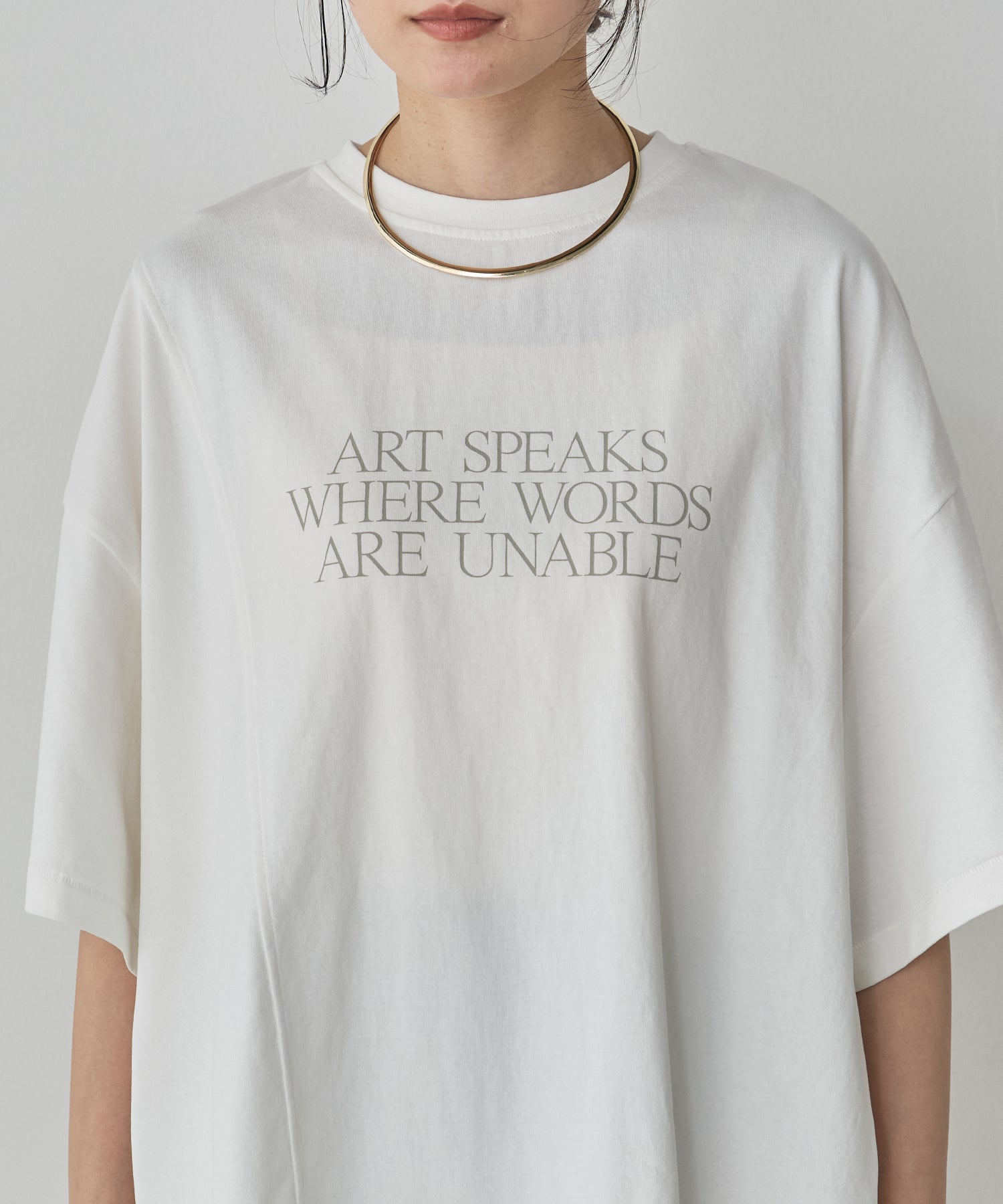 USA COTTON ASYMMETRICAL LOGO T-SHIRT