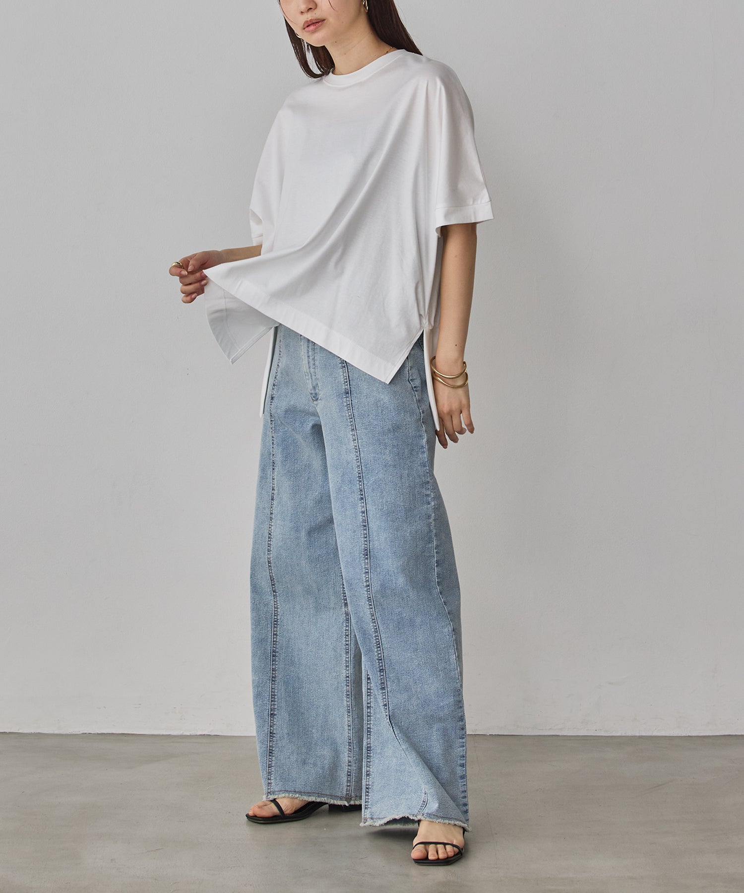 COMPACT SMOOTH T-SHIRT