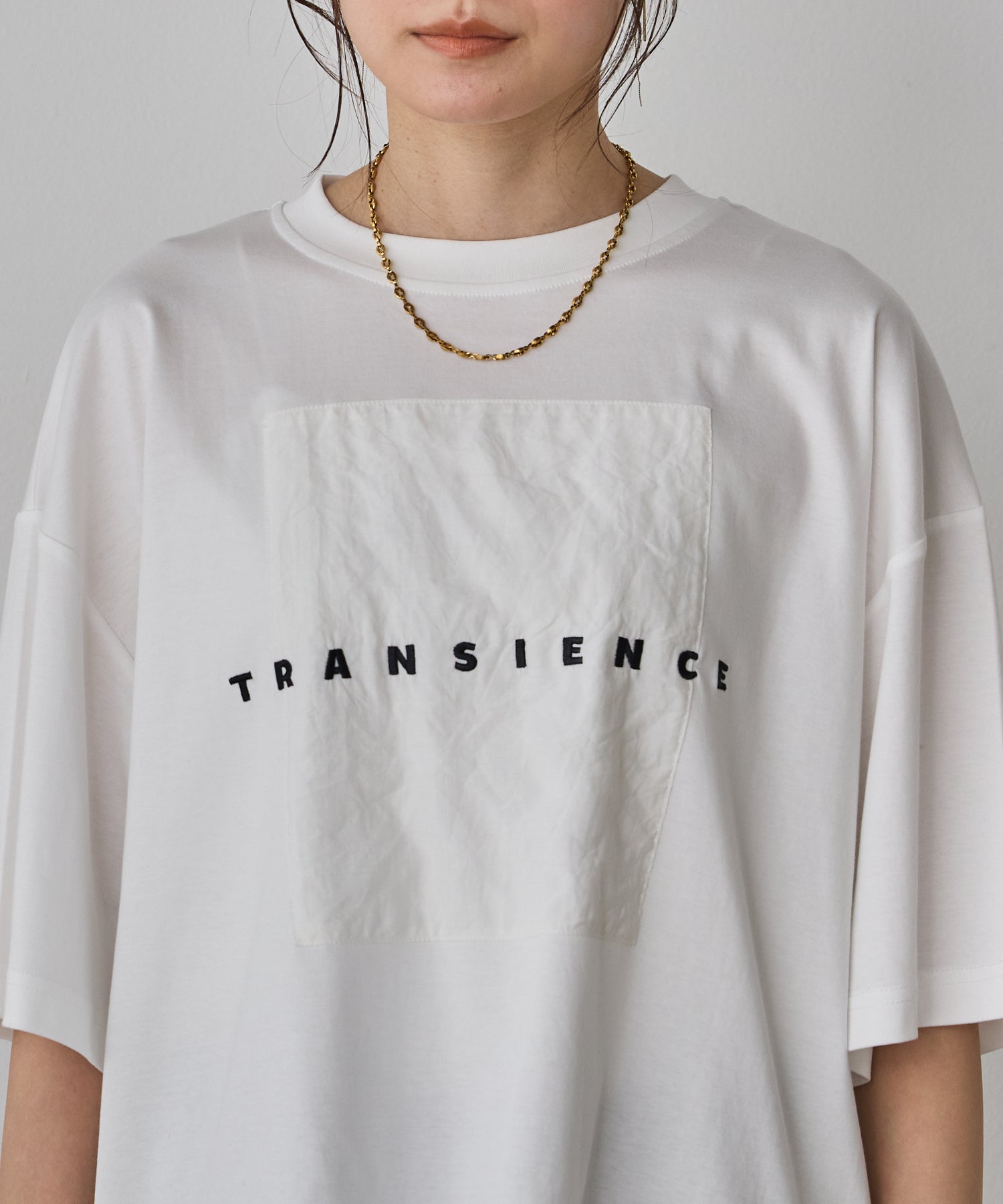 COMPACT SMOOTH EMBROIDERED LOGO T-SHIRT