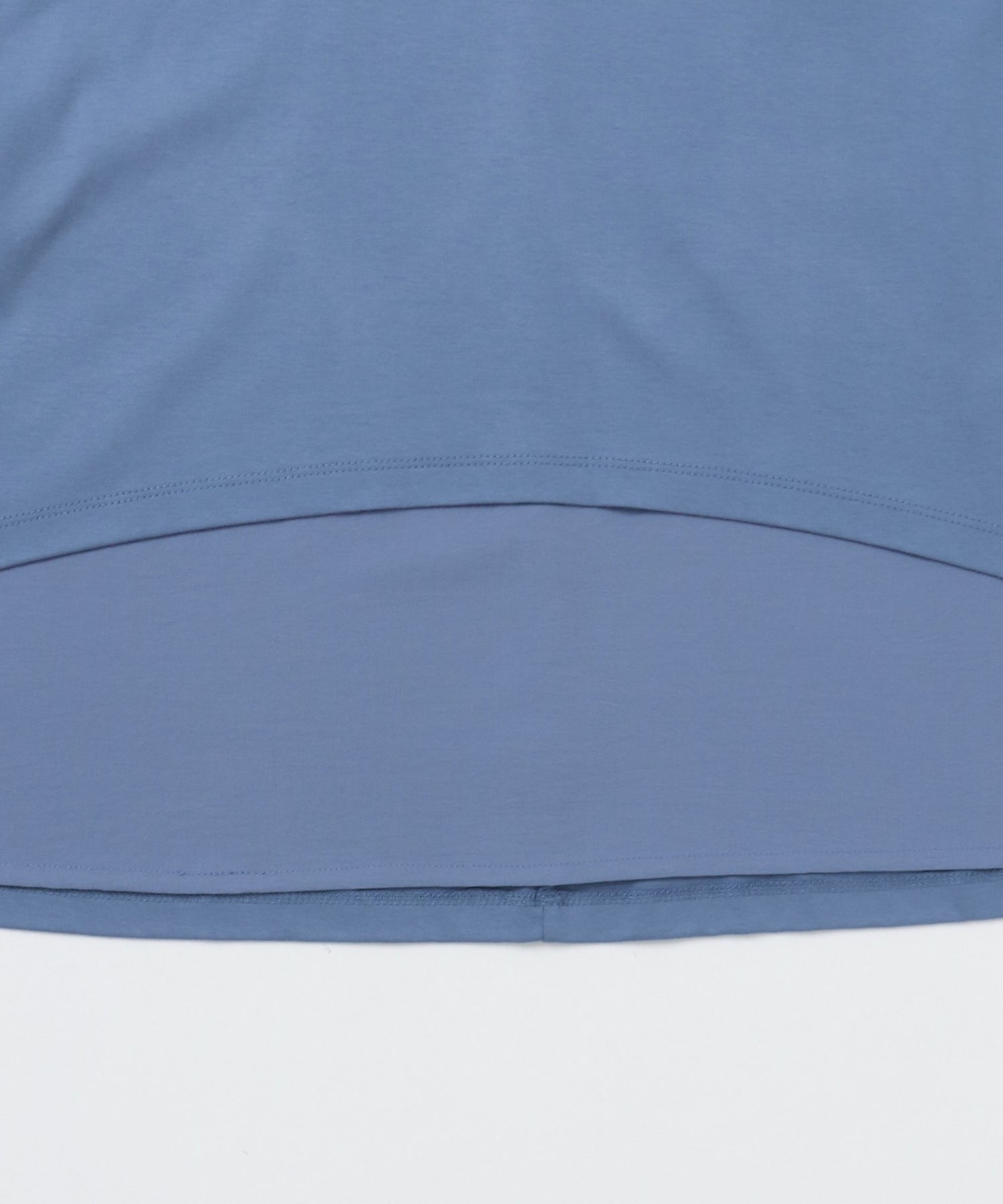 COMPACT SMOOTH LAYERED SLEEVELESS TOPS
