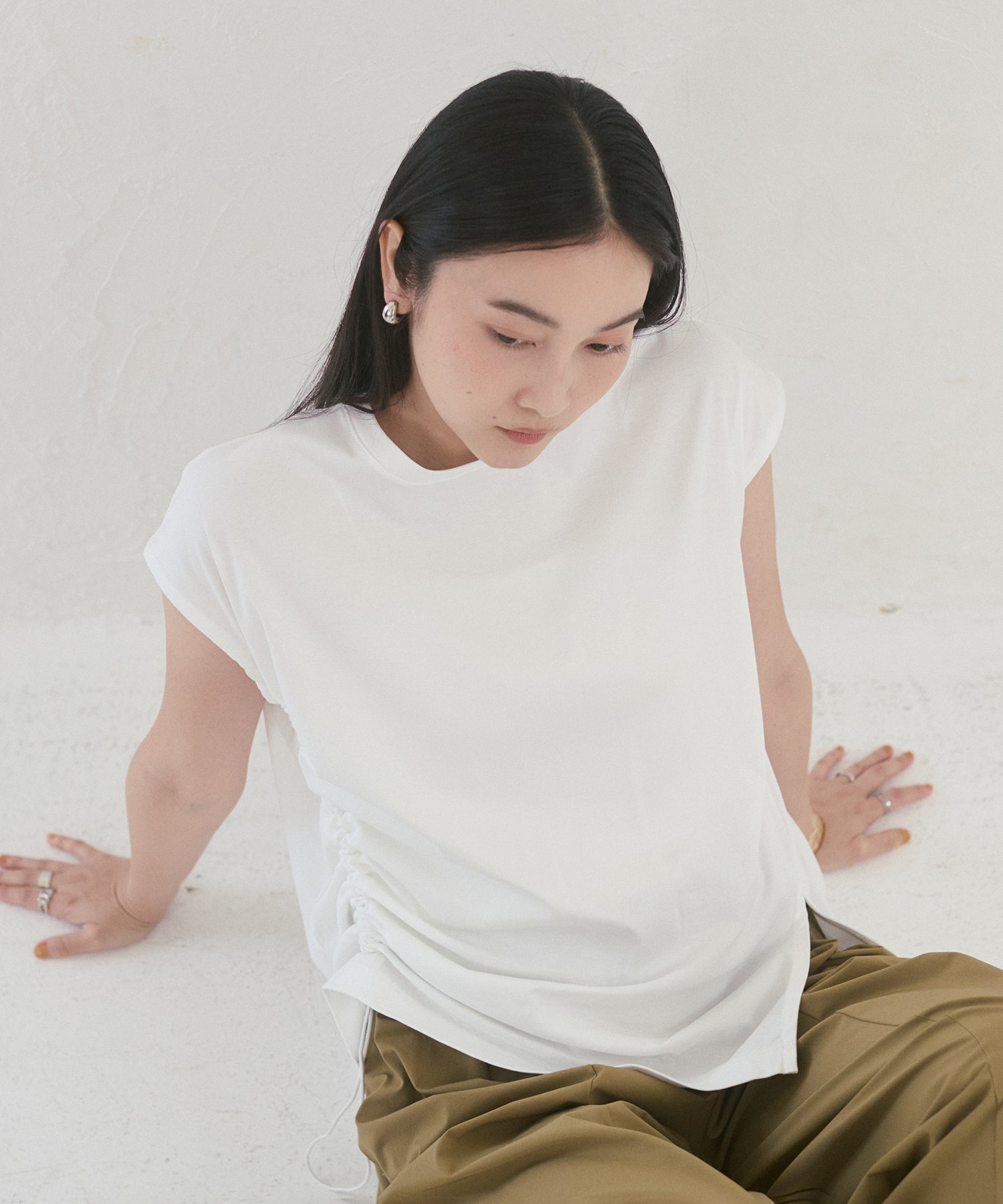 [PRE-ORDER]ASYMMETRICAL-DESIGN TOPS