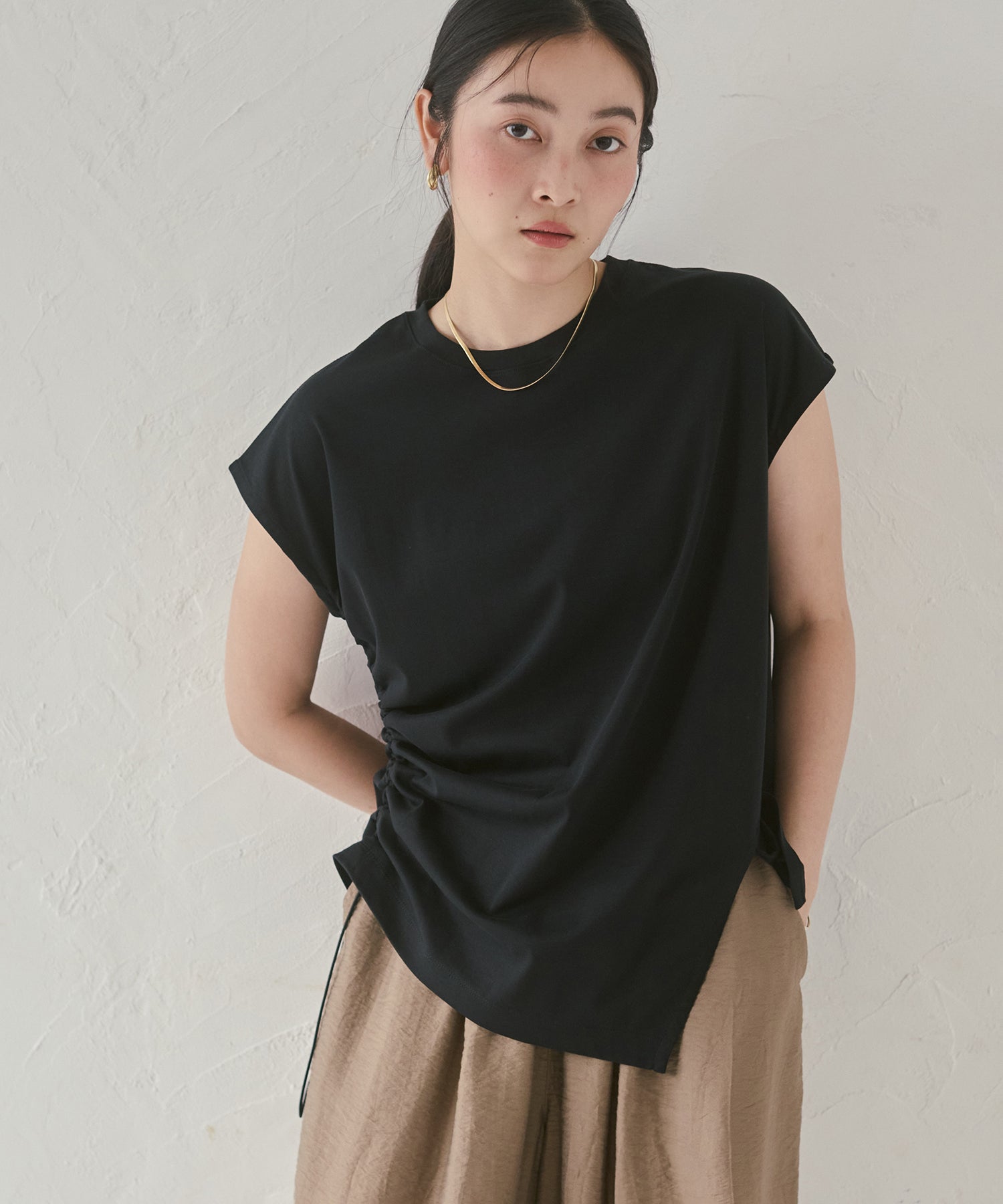 [PRE-ORDER]ASYMMETRICAL-DESIGN TOPS