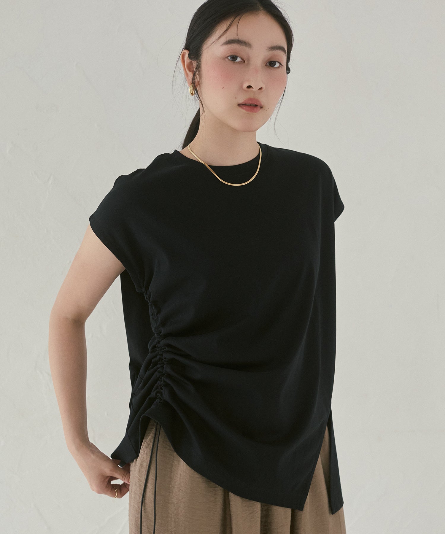 [PRE-ORDER]ASYMMETRICAL-DESIGN TOPS
