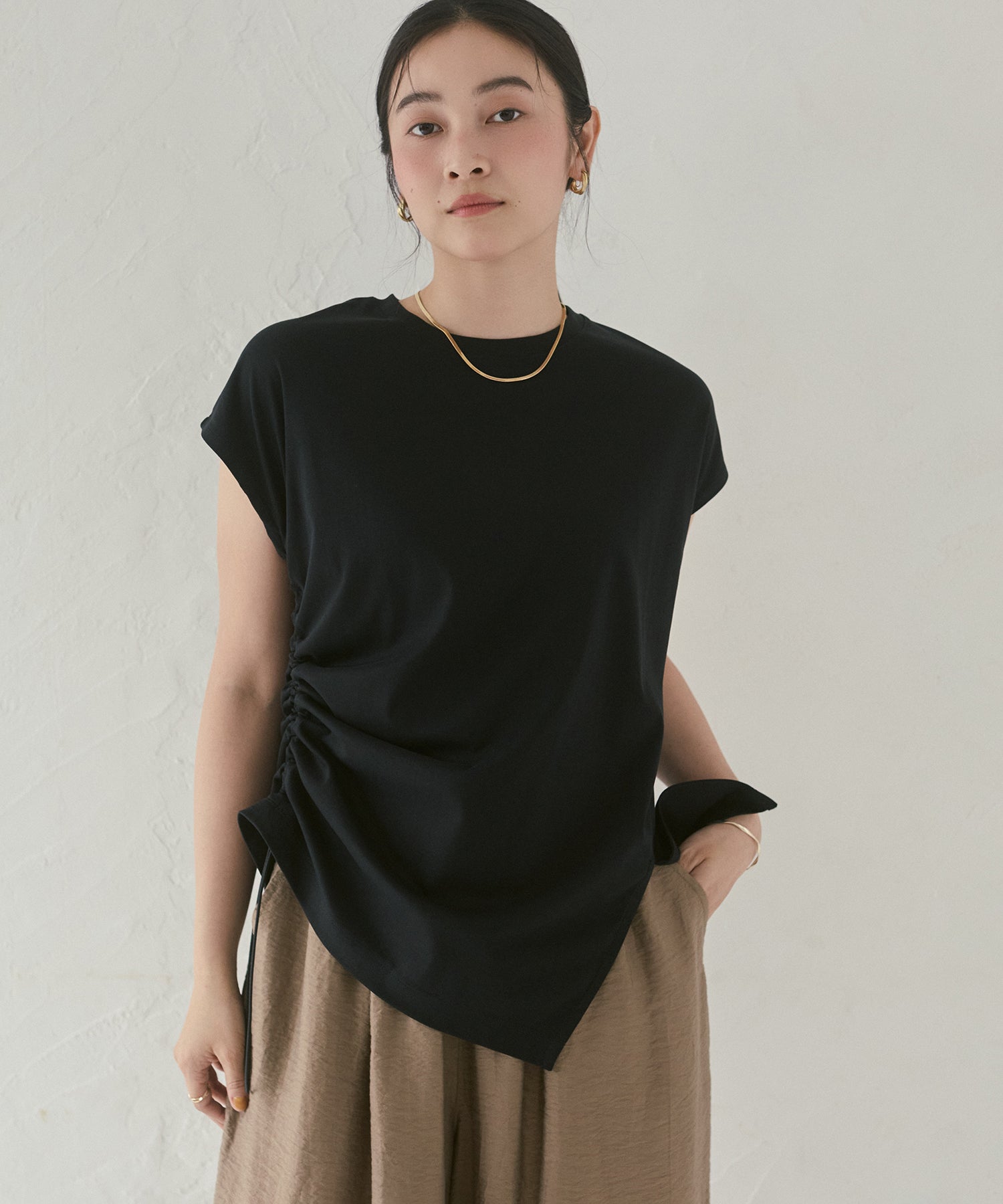 [PRE-ORDER]ASYMMETRICAL-DESIGN TOPS