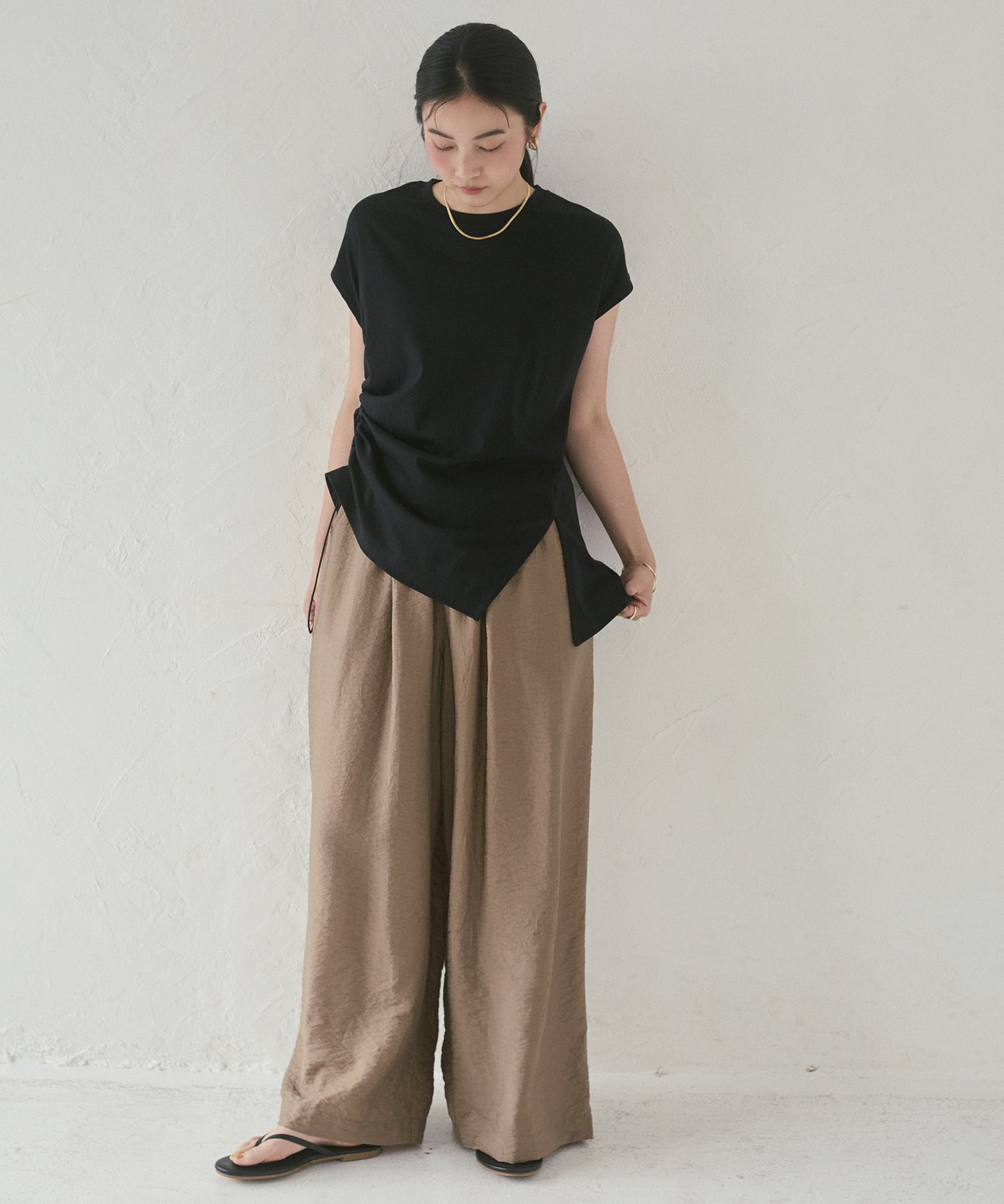 [PRE-ORDER]ASYMMETRICAL-DESIGN TOPS