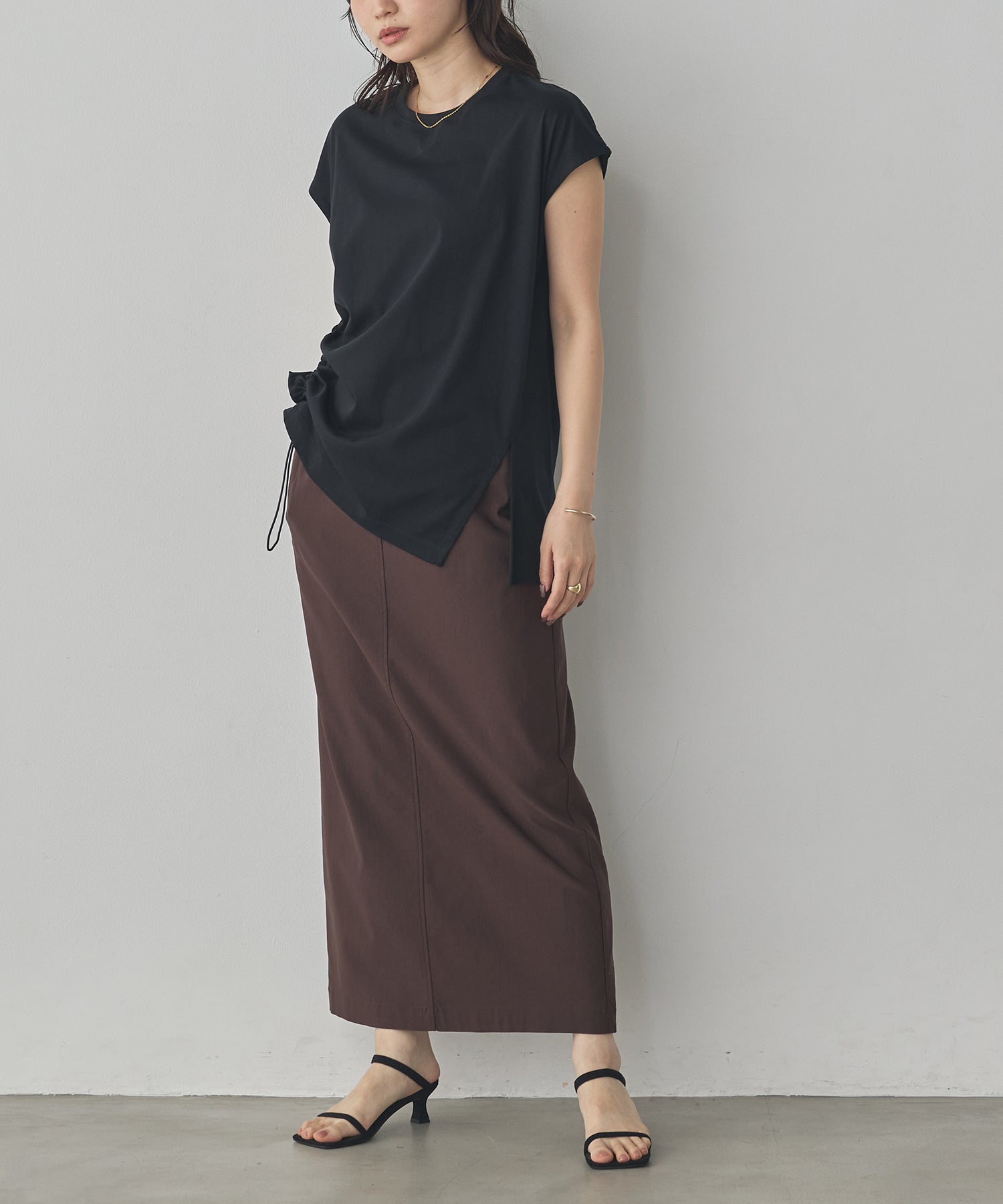 [PRE-ORDER]ASYMMETRICAL-DESIGN TOPS