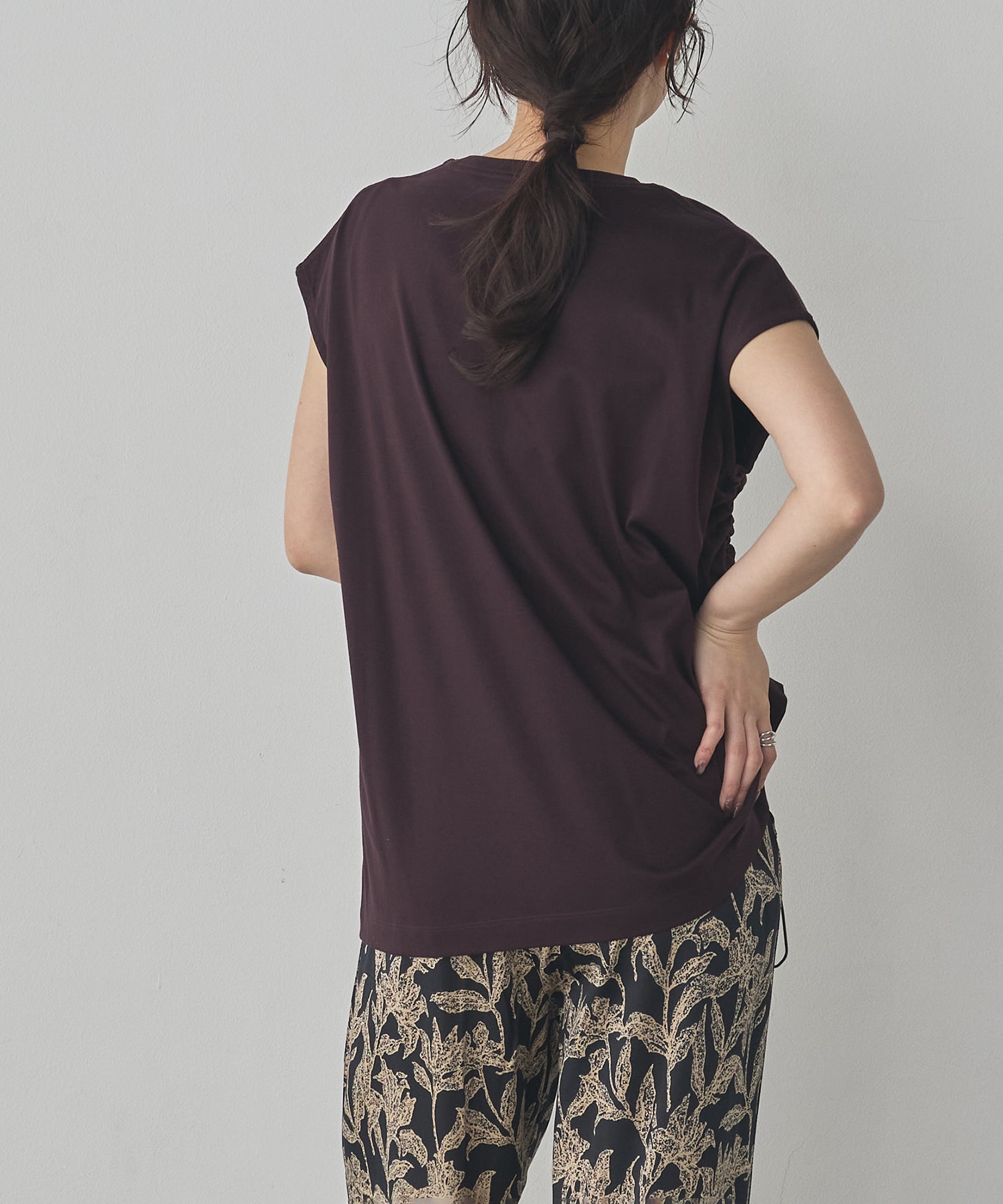 [PRE-ORDER]ASYMMETRICAL-DESIGN TOPS