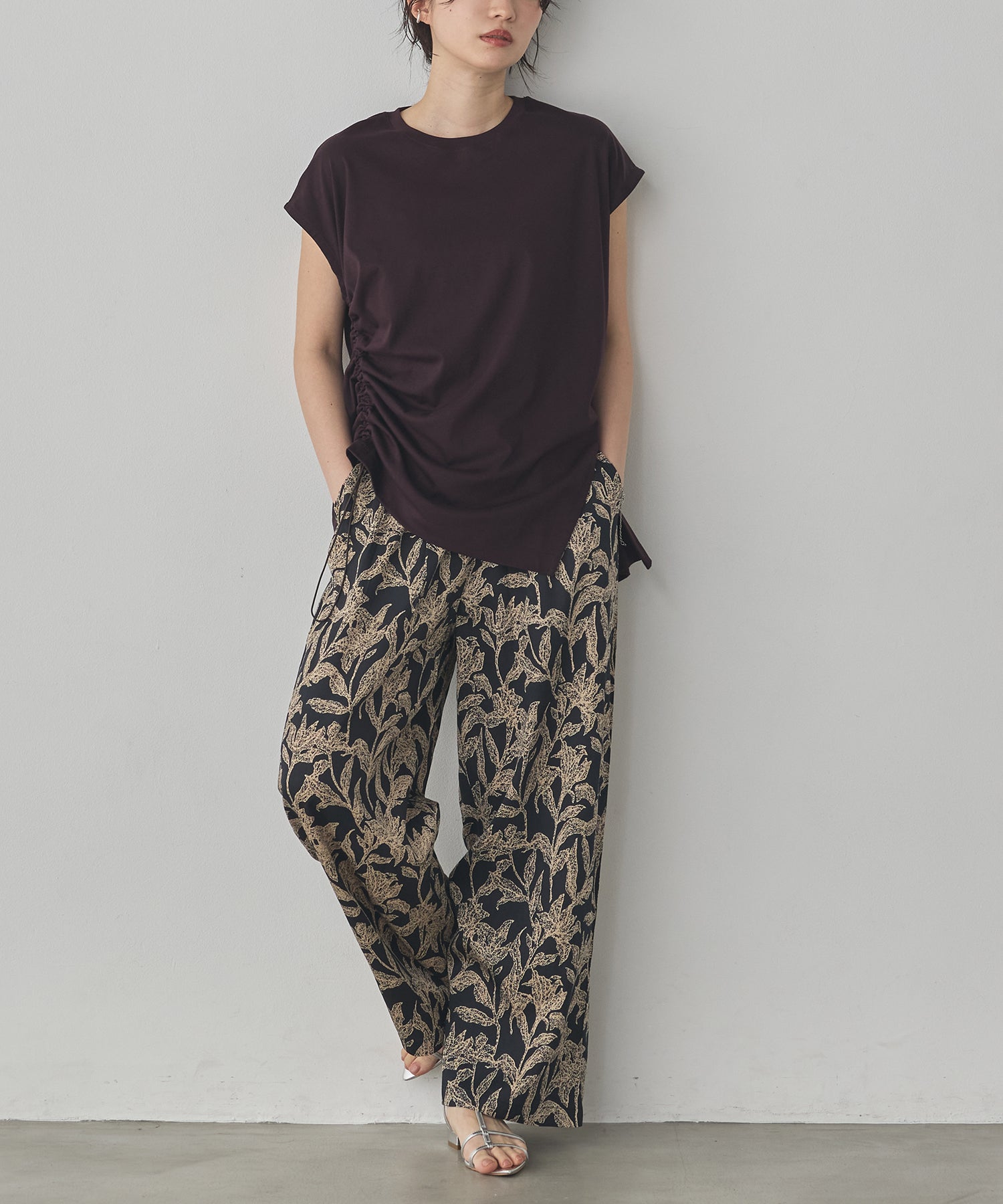 [PRE-ORDER]ASYMMETRICAL-DESIGN TOPS
