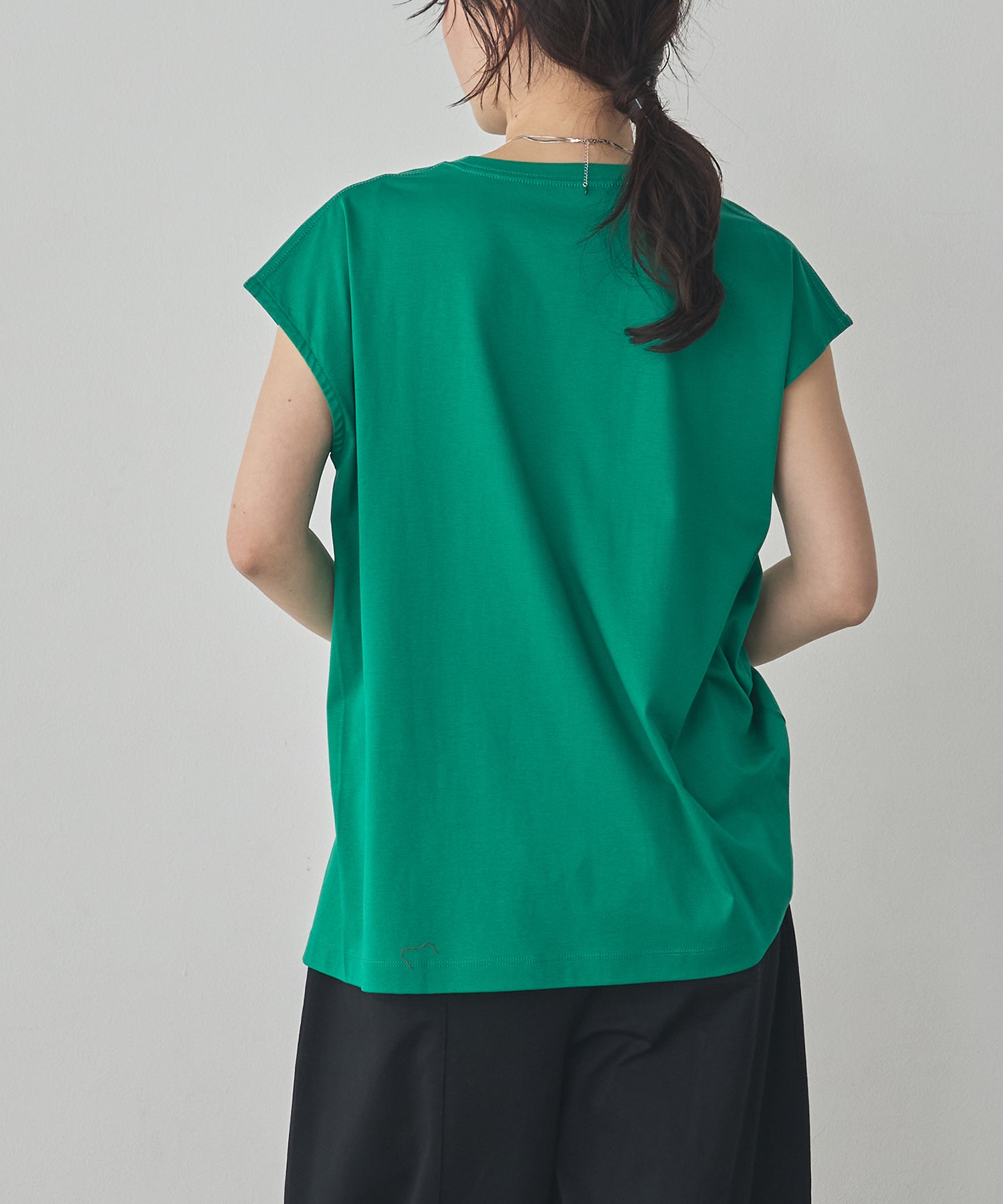 [PRE-ORDER]ASYMMETRICAL-DESIGN TOPS