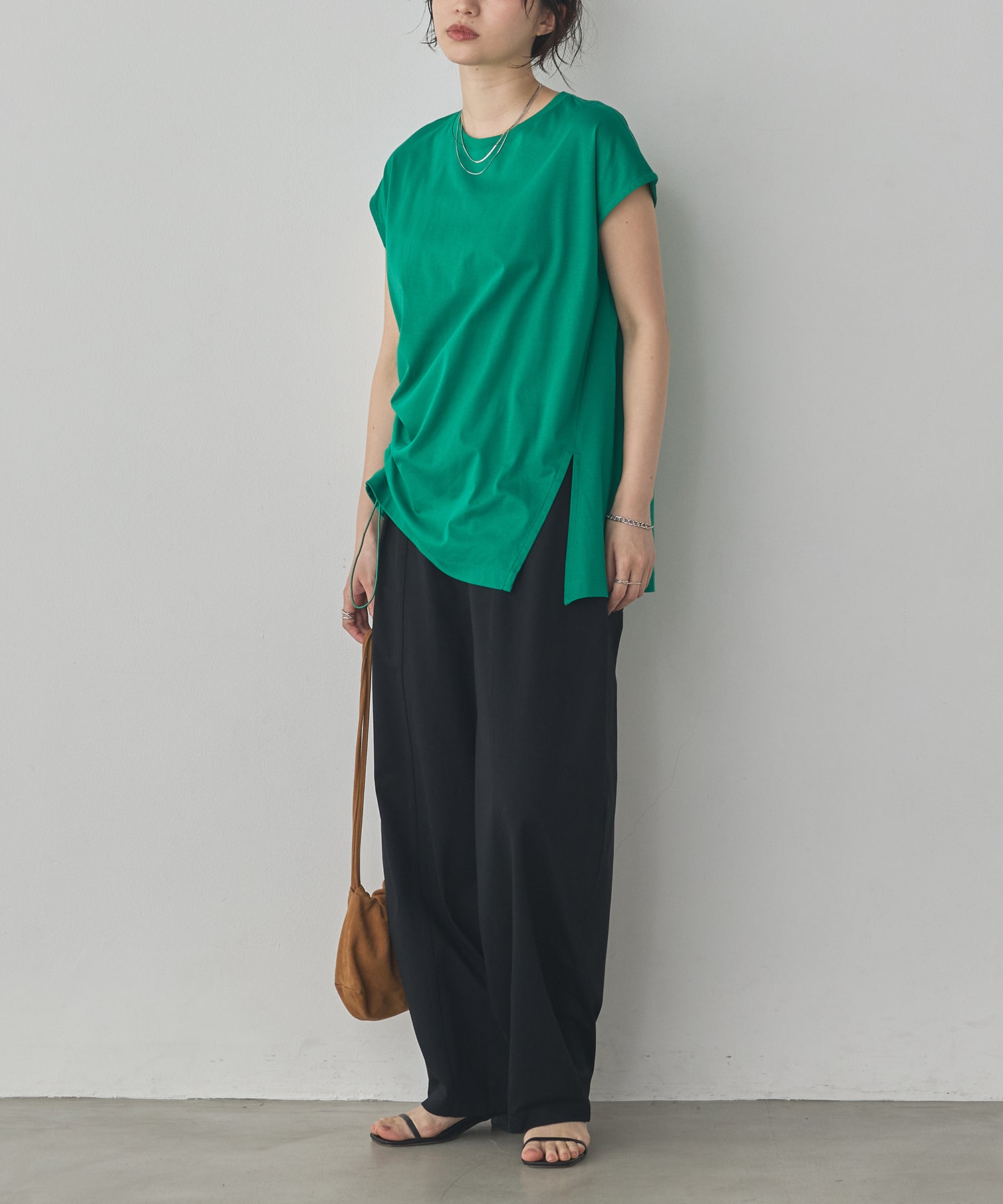 [PRE-ORDER]ASYMMETRICAL-DESIGN TOPS
