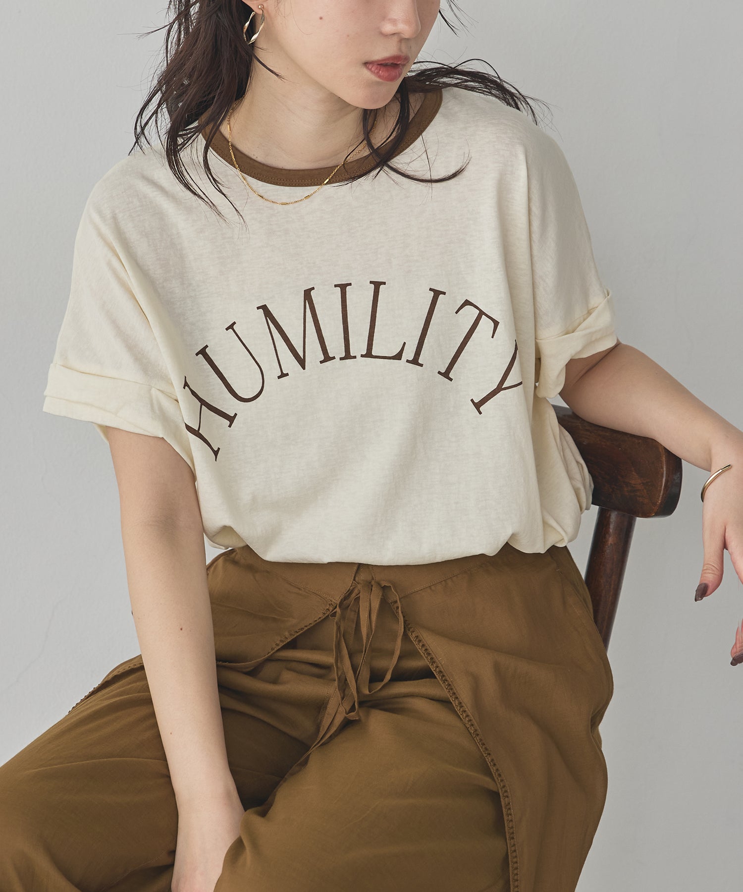 [PRE-ORDER]NECK COLOR-BLOCK LOGO T-SHIRT