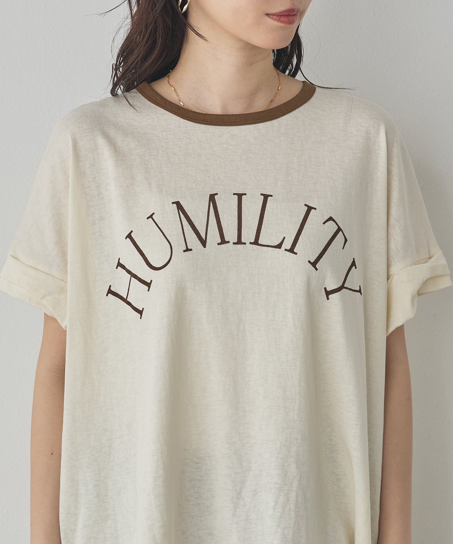 [PRE-ORDER]NECK COLOR-BLOCK LOGO T-SHIRT