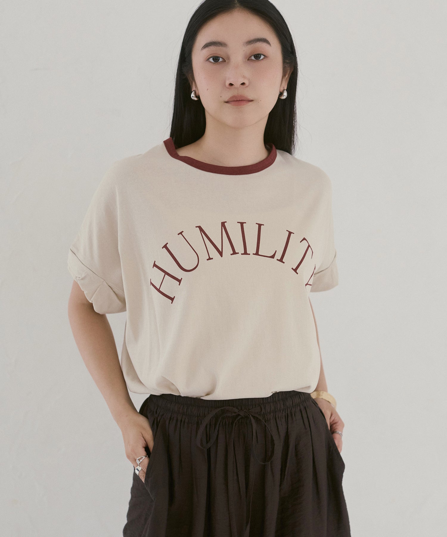 [PRE-ORDER]NECK COLOR-BLOCK LOGO T-SHIRT