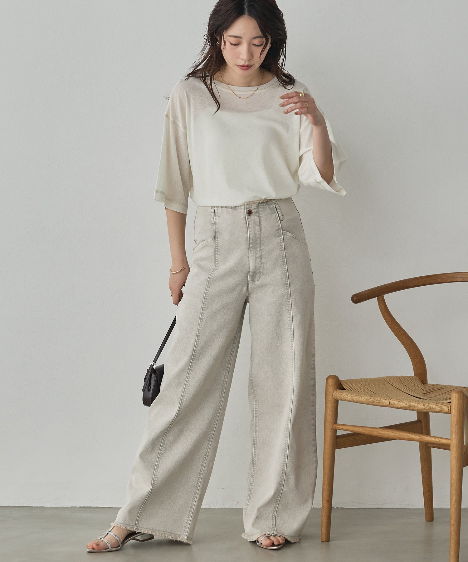 SHEER WAFFLE T-SHIRT WITH SUBTLE COLOR-BLOCKED STITCHING