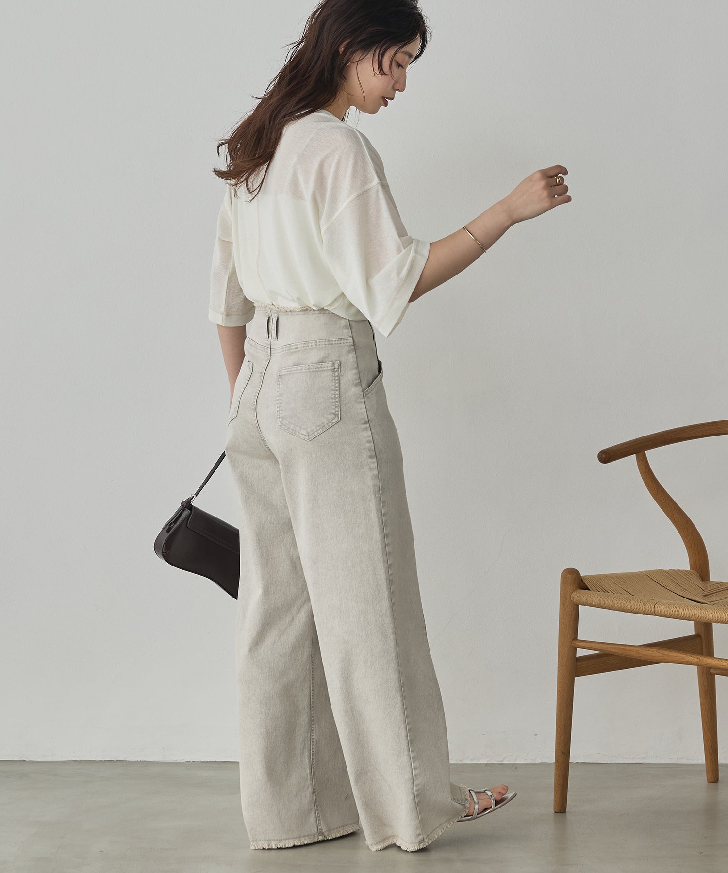 SHEER WAFFLE T-SHIRT WITH SUBTLE COLOR-BLOCKED STITCHING