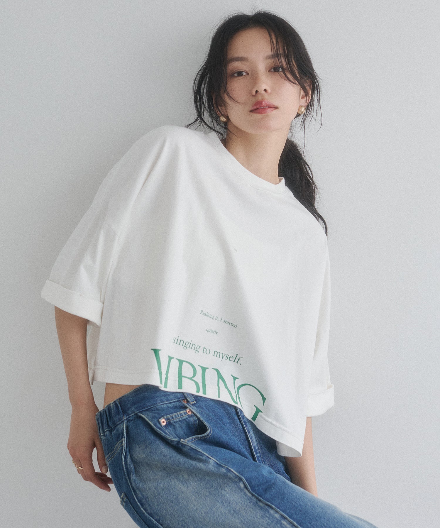 WIDE SHORT LOGO T-SHIRT