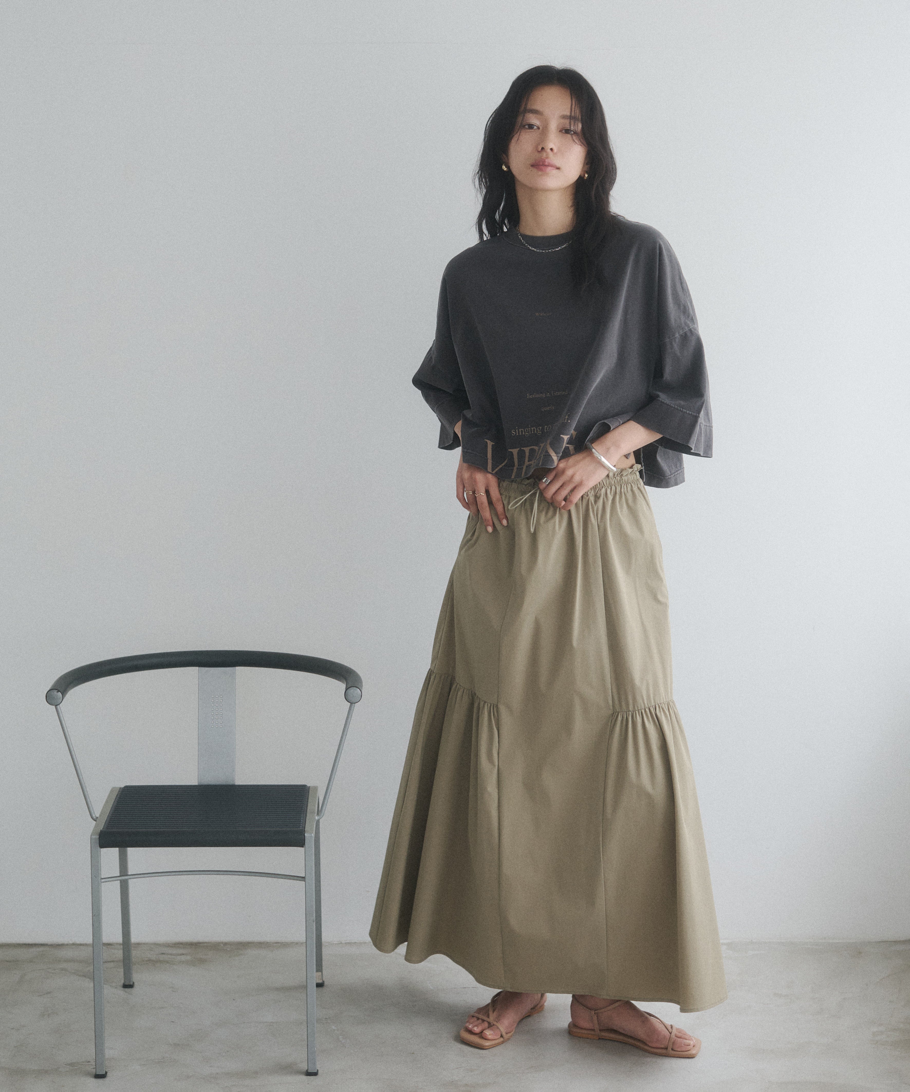 WIDE SHORT LOGO T-SHIRT