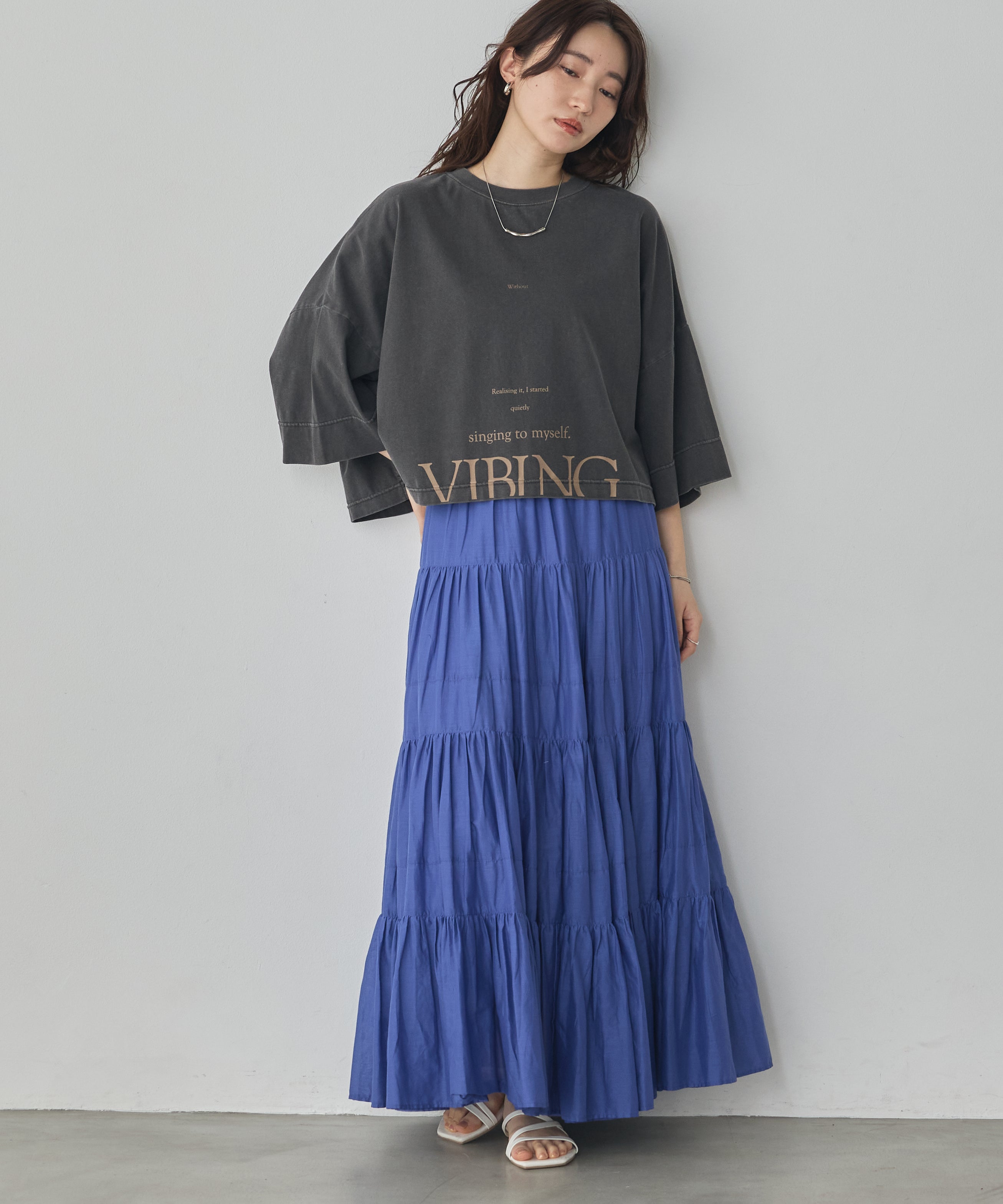 WIDE SHORT LOGO T-SHIRT