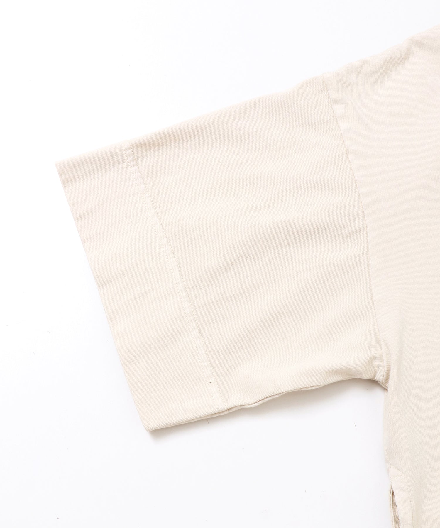 WIDE SHORT LOGO T-SHIRT