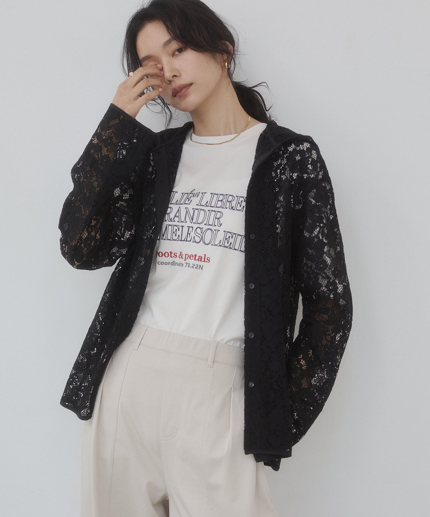 COMPACT SMOOTH EMBROIDERED LOGO T-SHIRT