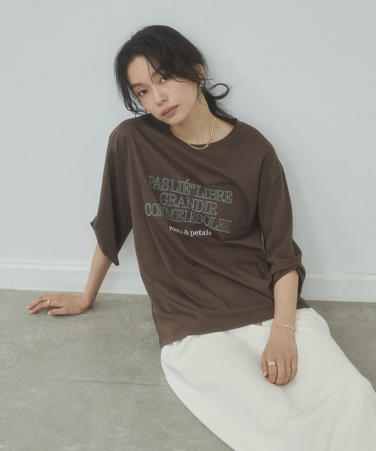 COMPACT SMOOTH EMBROIDERED LOGO T-SHIRT