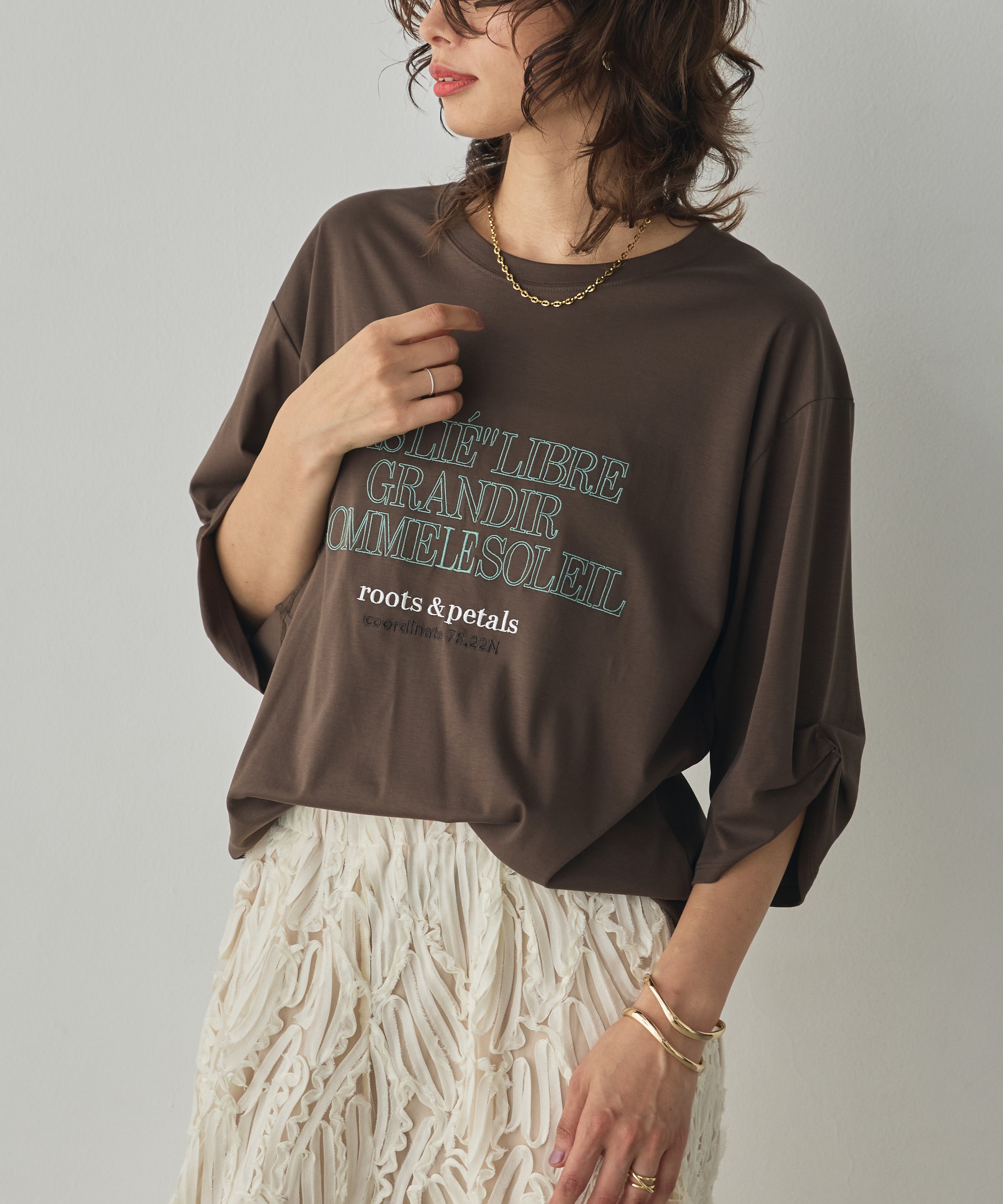COMPACT SMOOTH EMBROIDERED LOGO T-SHIRT
