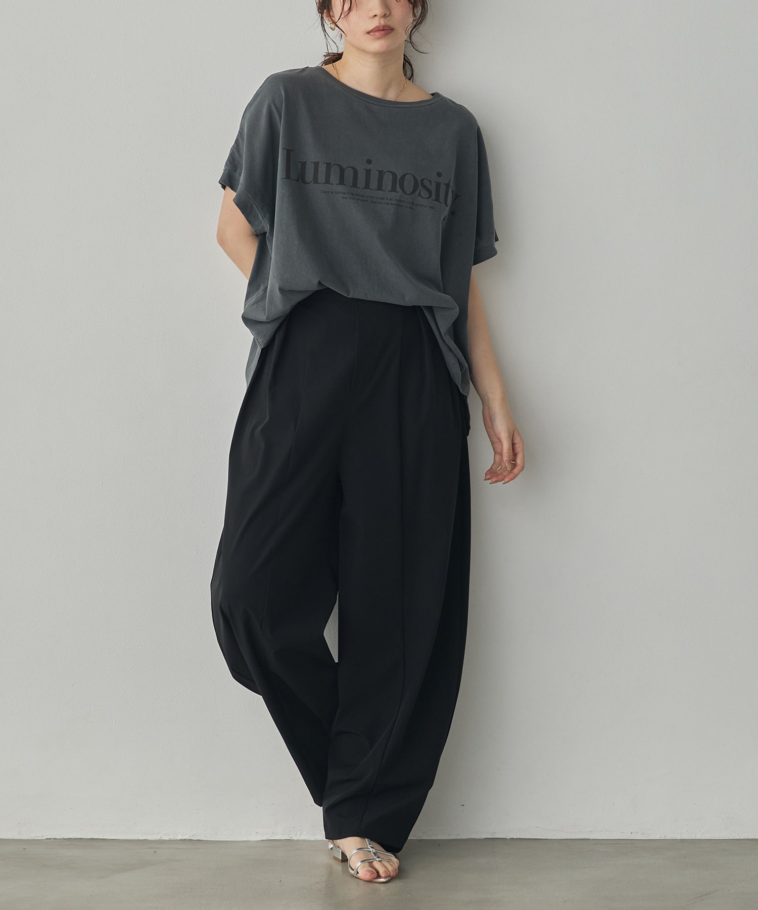 YARN-DYED PIGMENT LOGO T-SHIRT