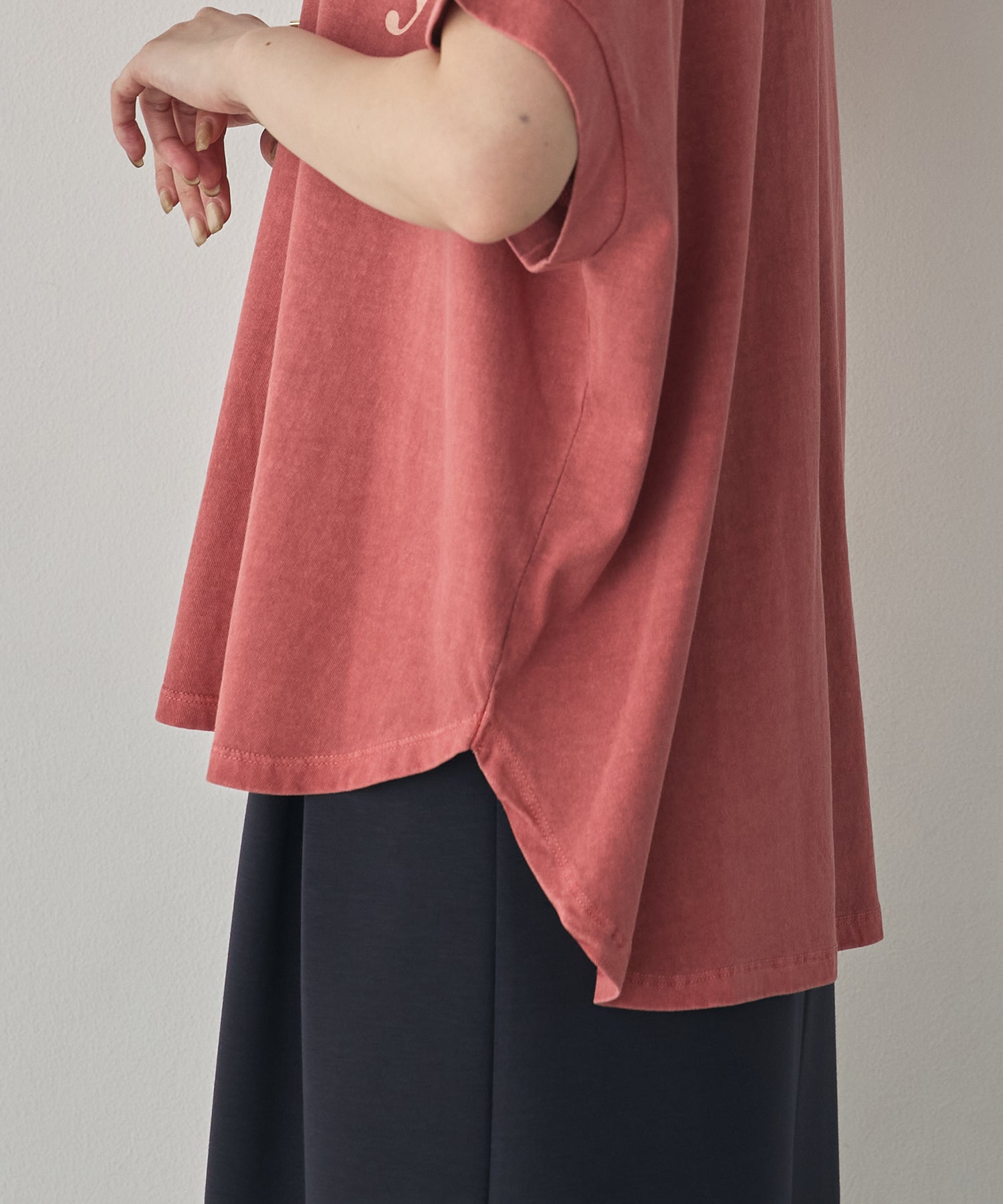 YARN-DYED PIGMENT LOGO T-SHIRT
