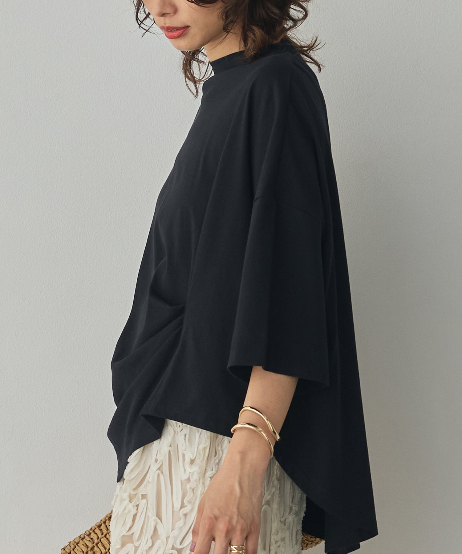 USA COTTON DESIGN-TUCK T-SHIRT