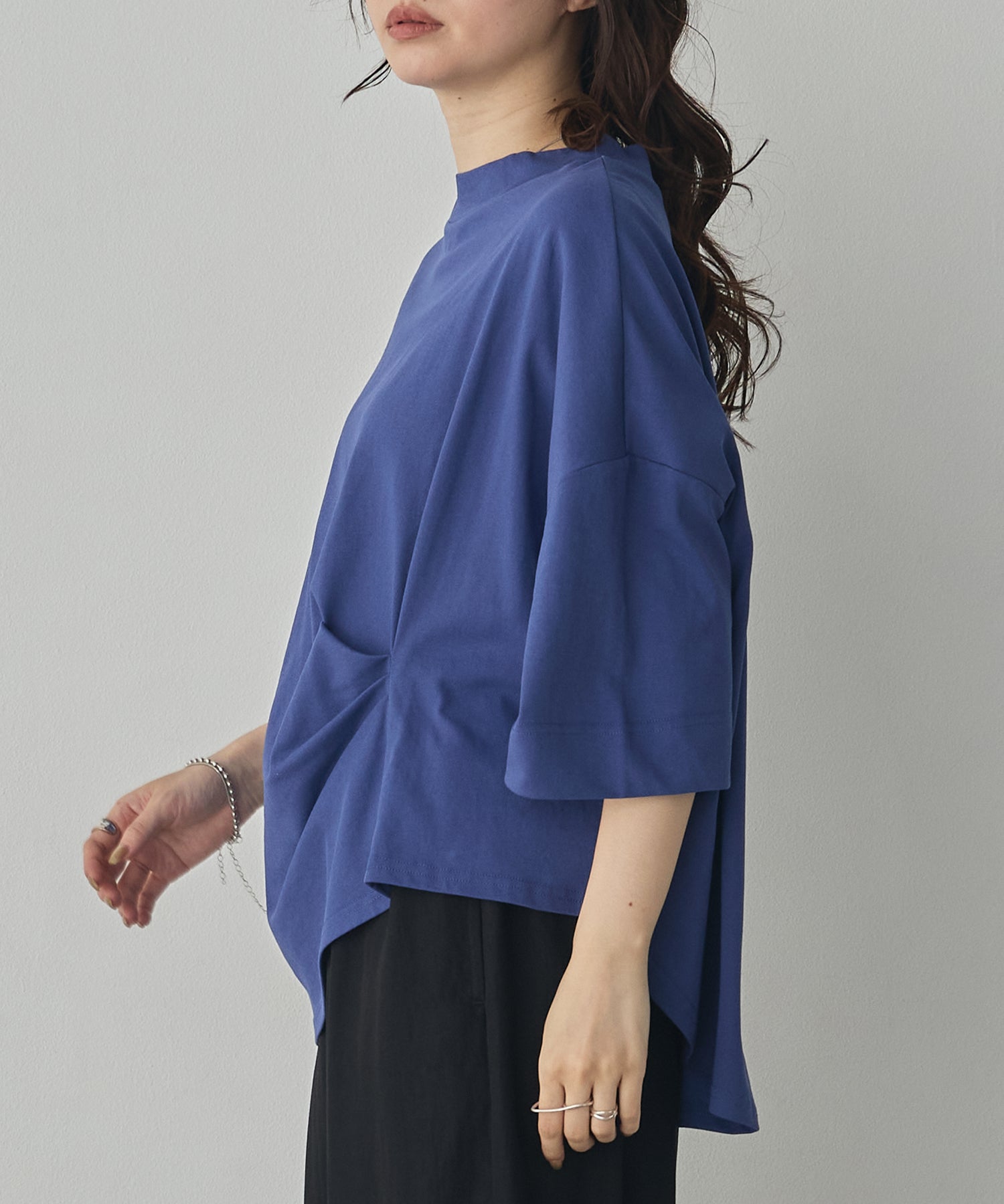 USA COTTON DESIGN-TUCK T-SHIRT