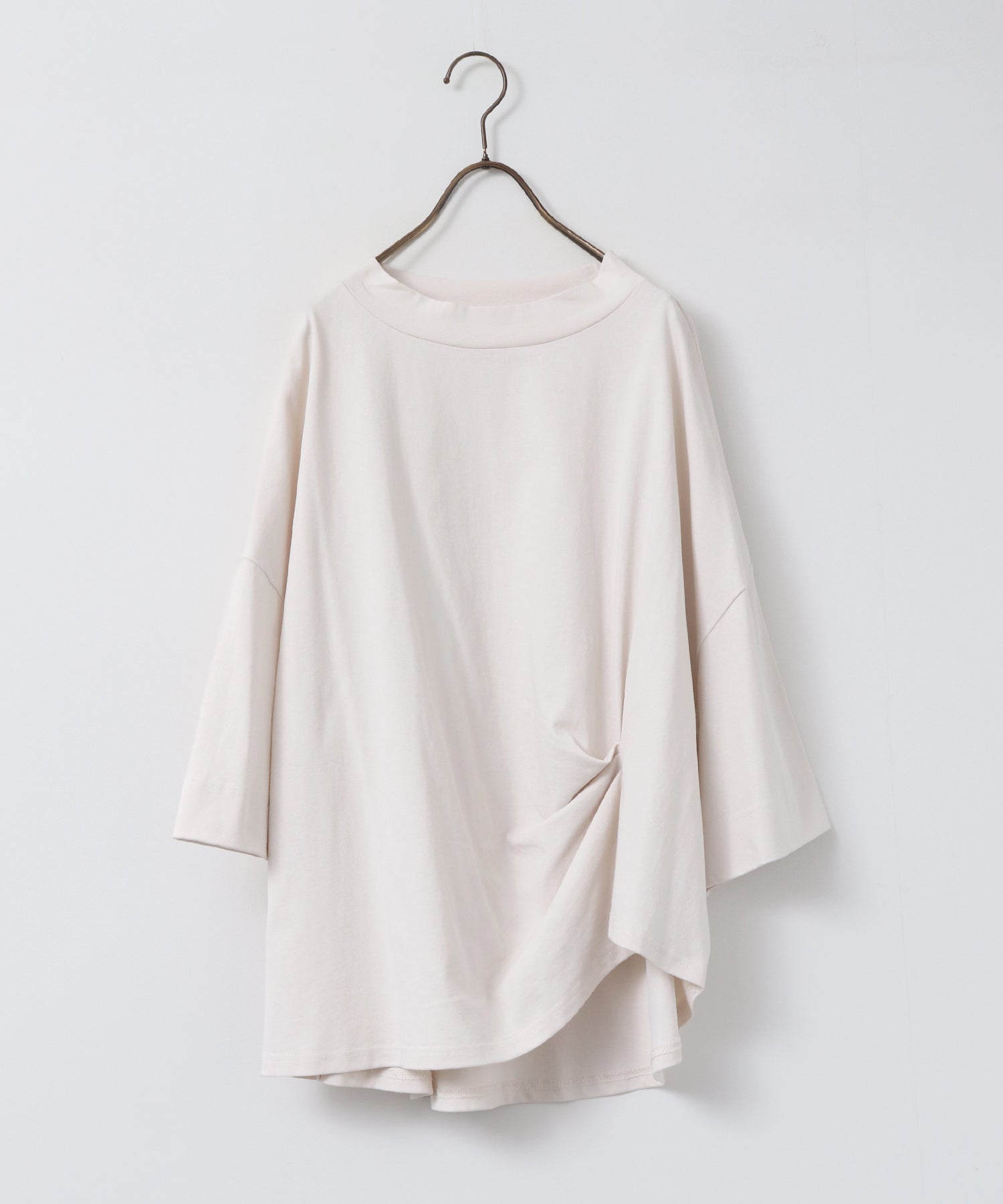 USA COTTON DESIGN-TUCK T-SHIRT